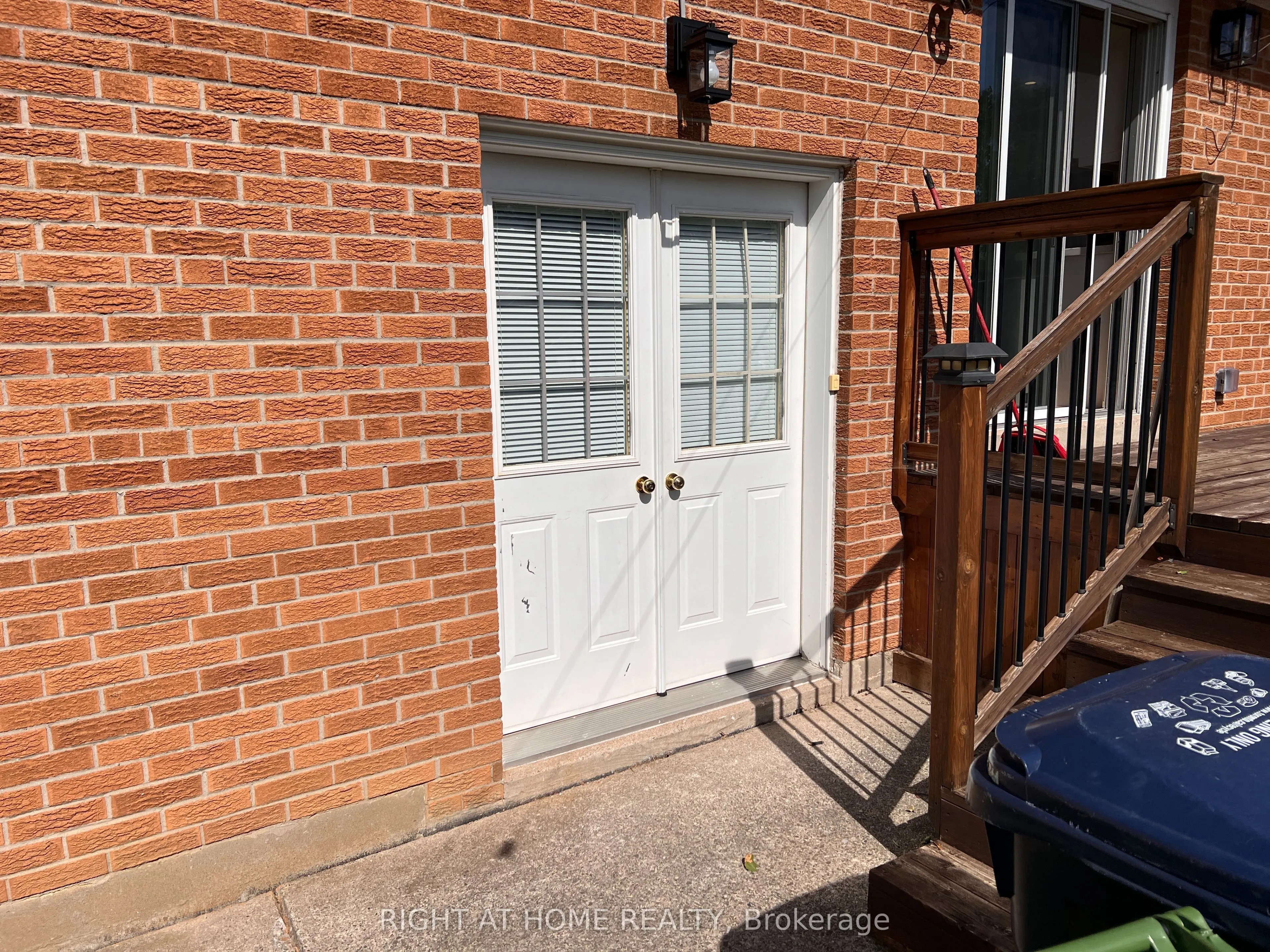 30 Norbert Crescent #LOWER