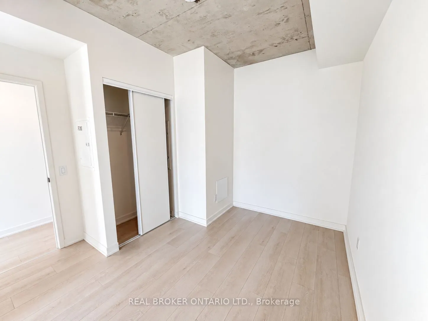 1 Vine Avenue #103
