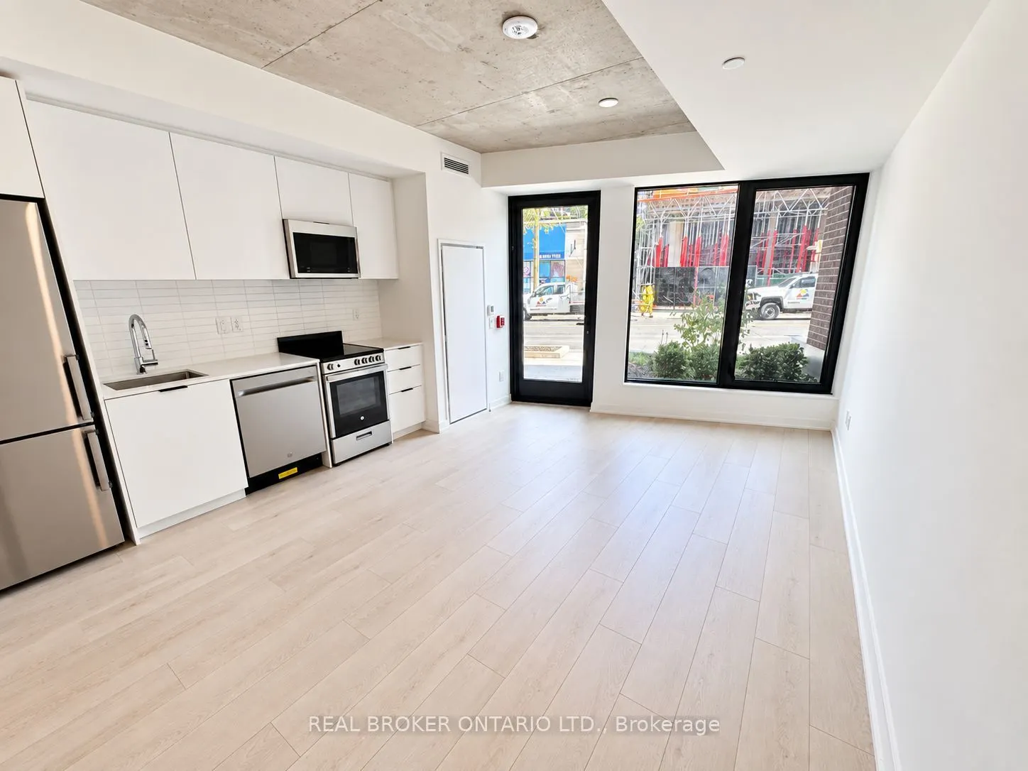 1 Vine Avenue #103