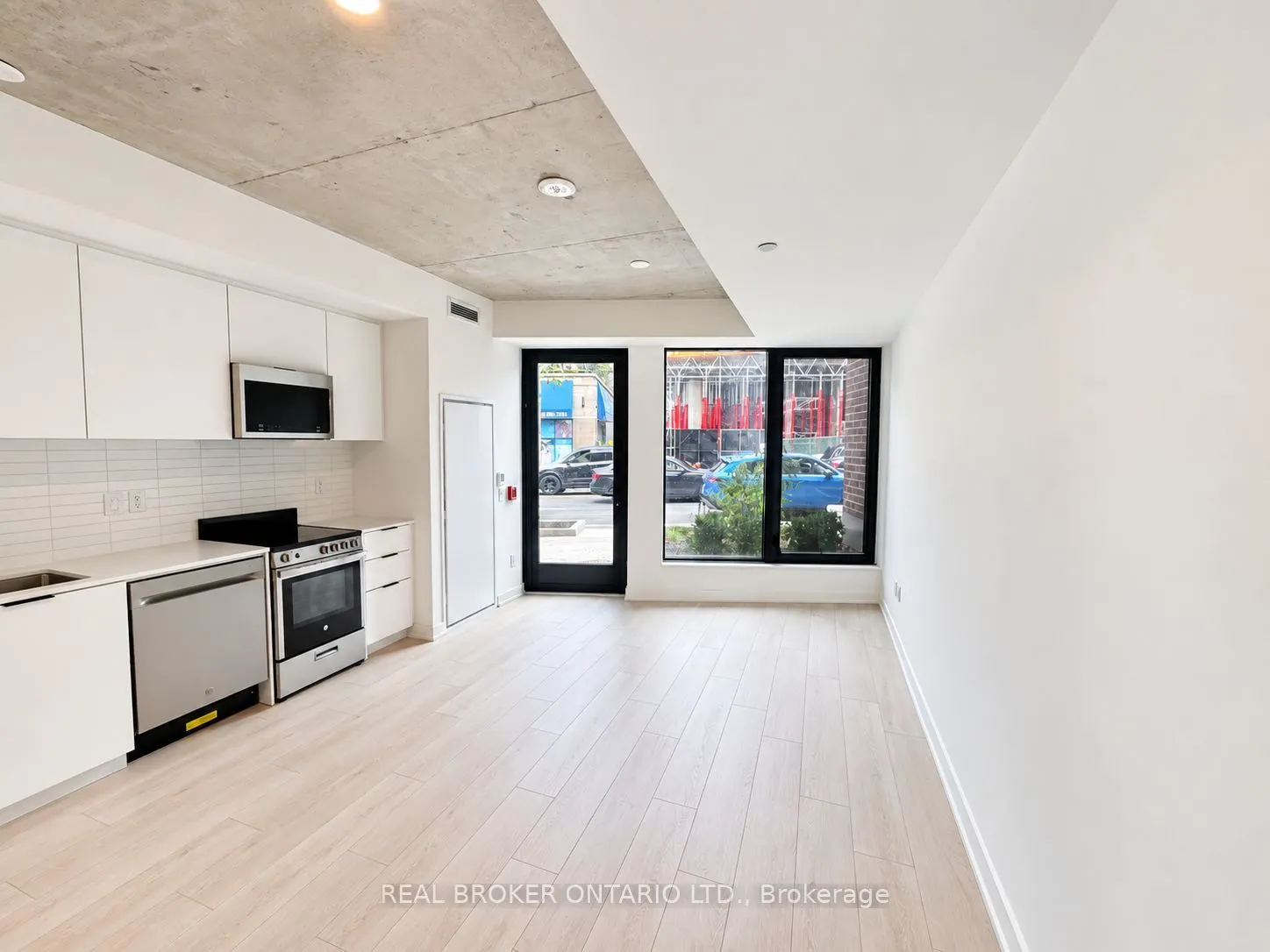1 Vine Avenue #103