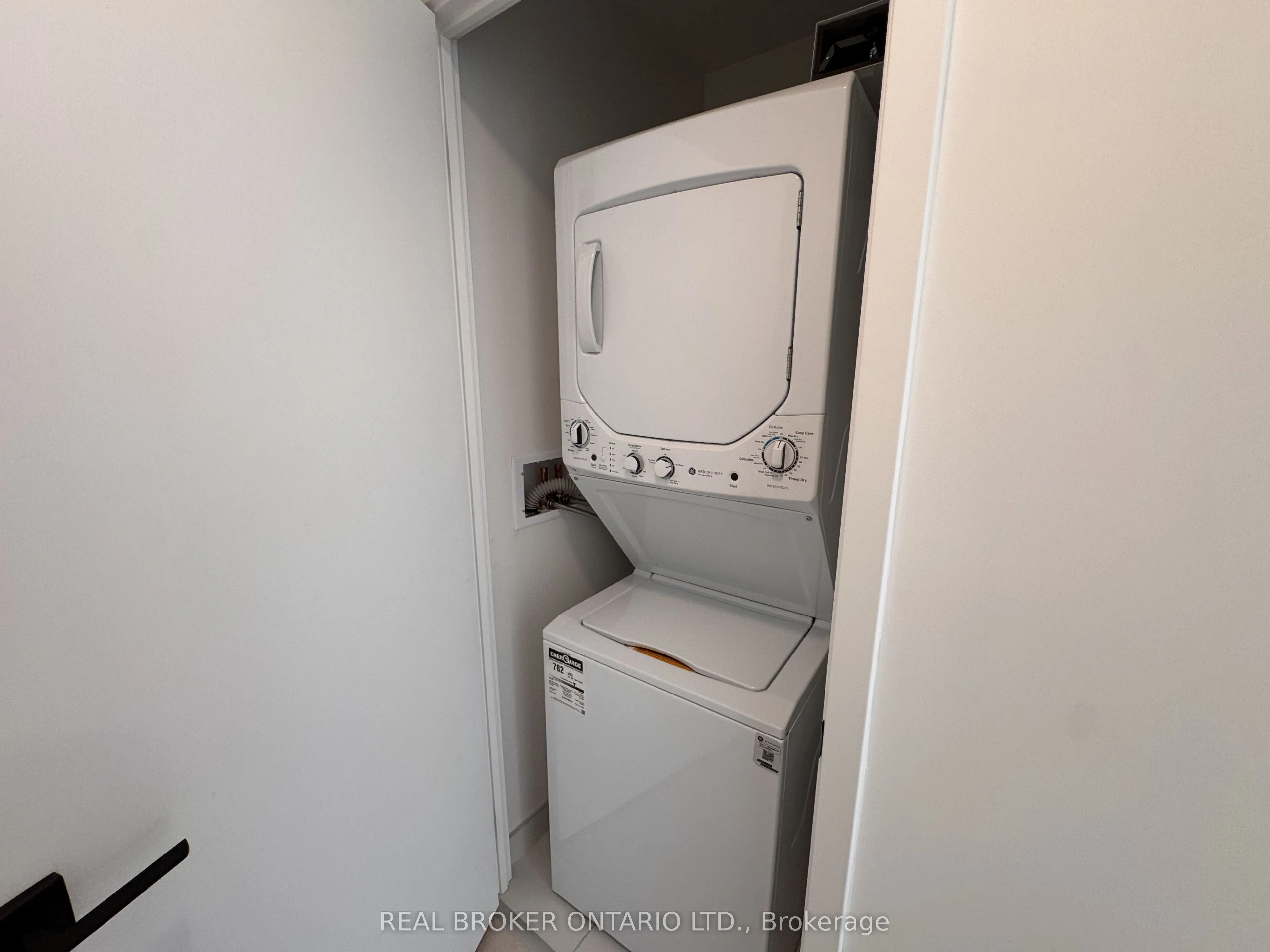 1 Vine Avenue #103