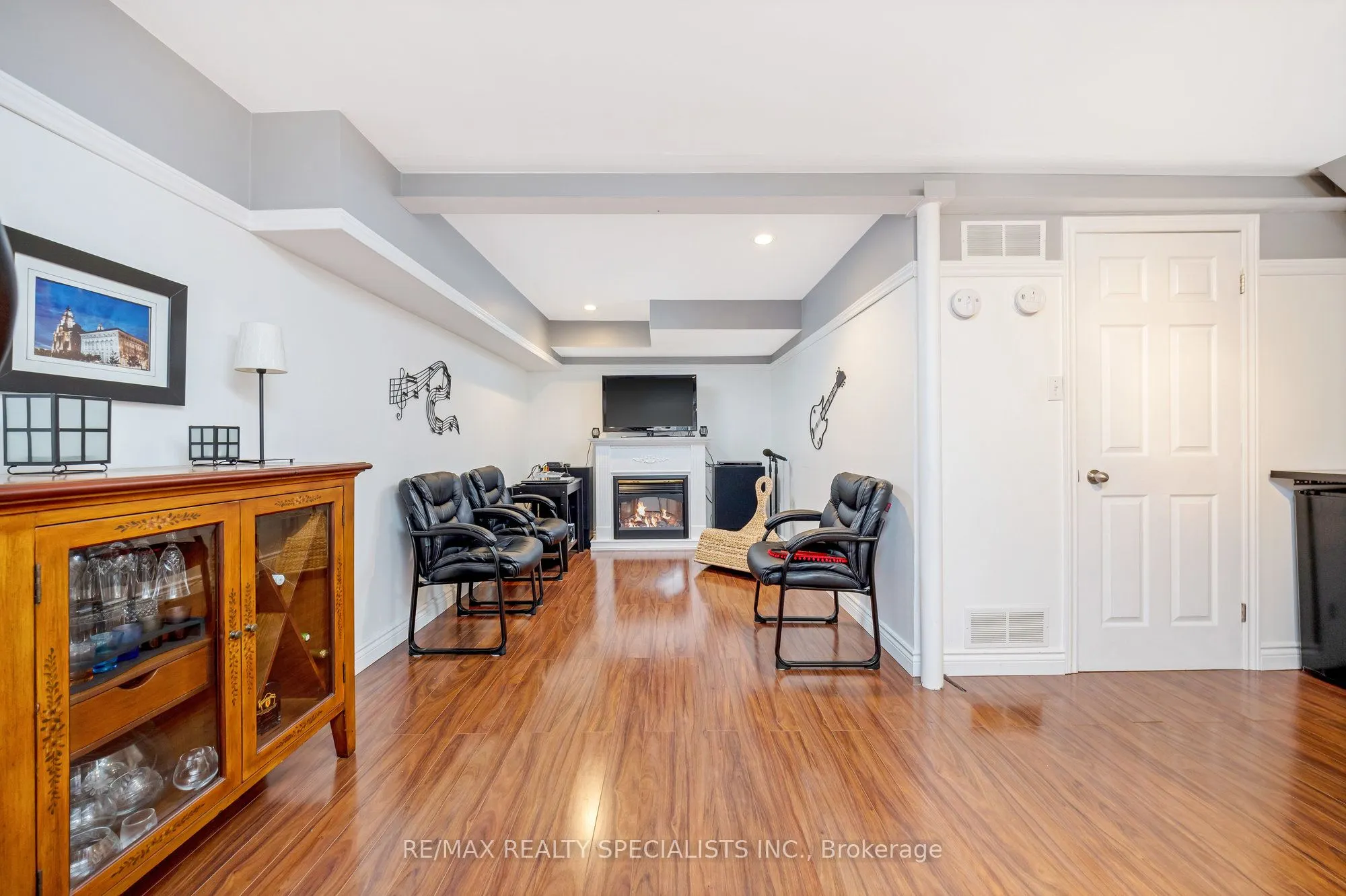 6356 Chaumont Crescent