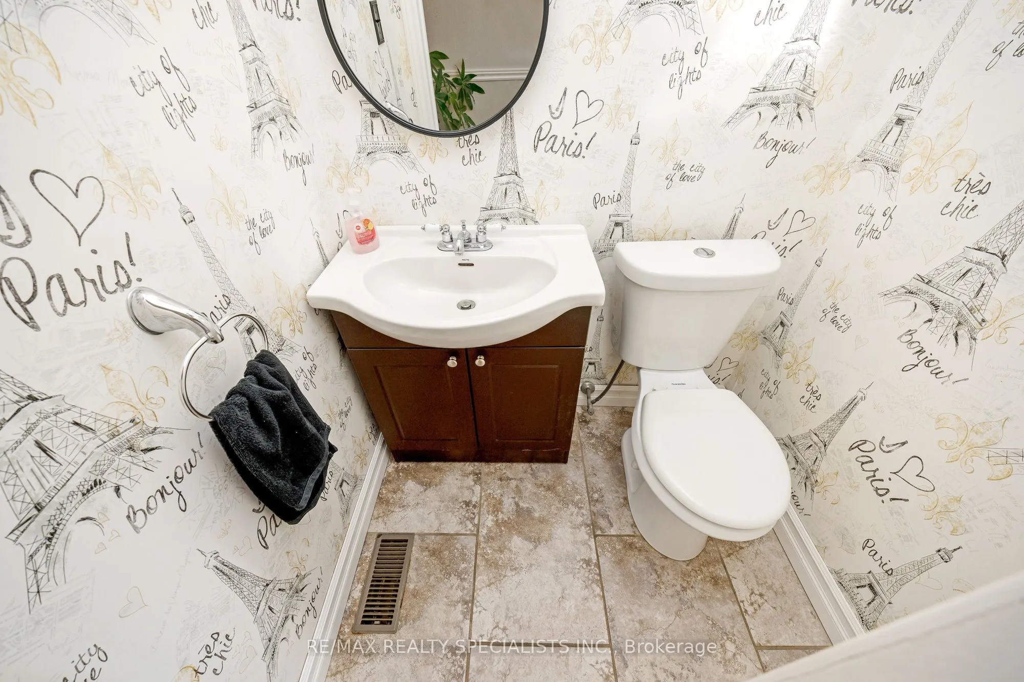 6356 Chaumont Crescent