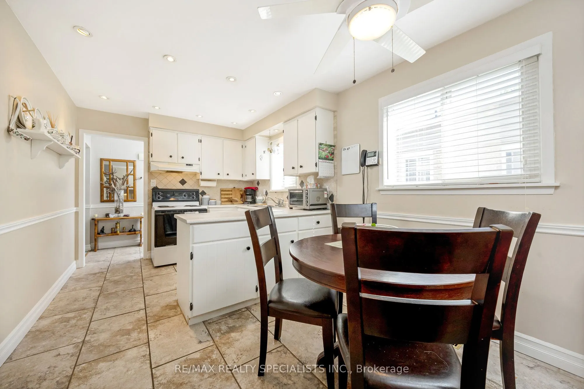 6356 Chaumont Crescent