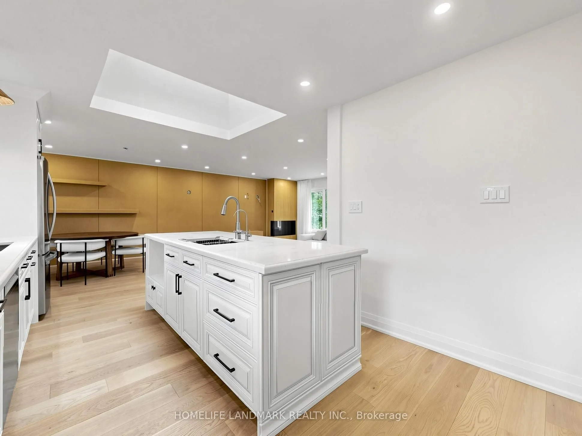 3275 Credit Heights Drive