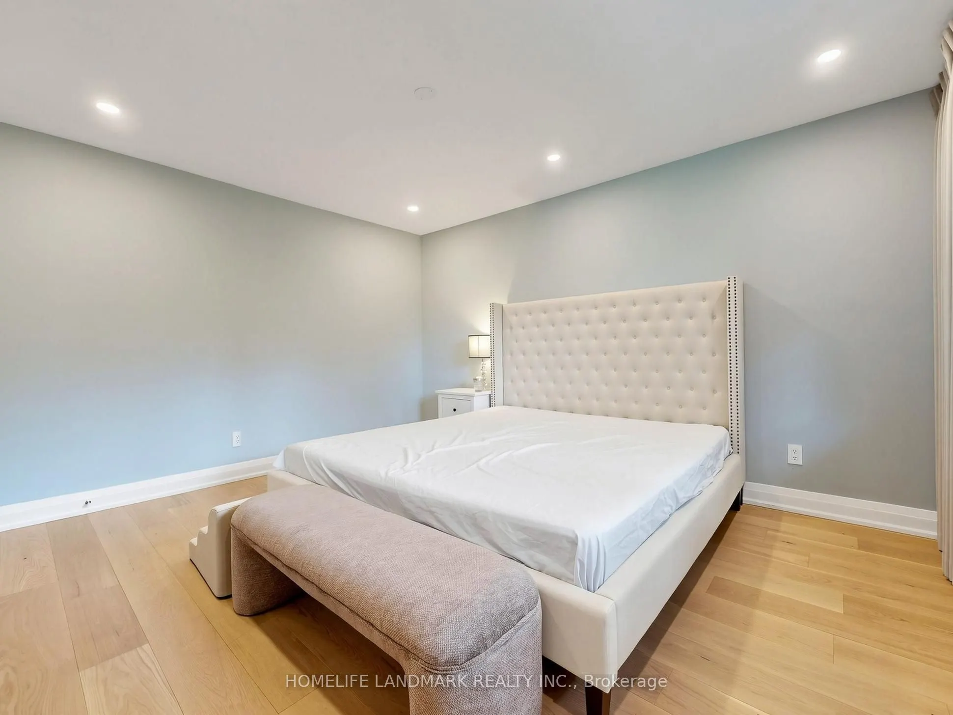 3275 Credit Heights Drive