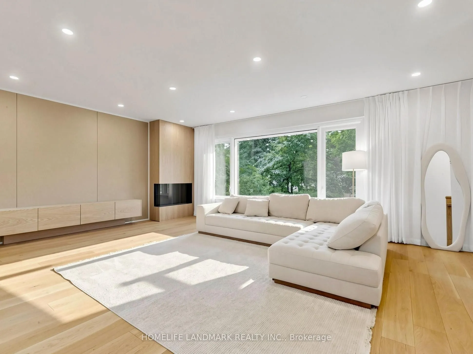 3275 Credit Heights Drive