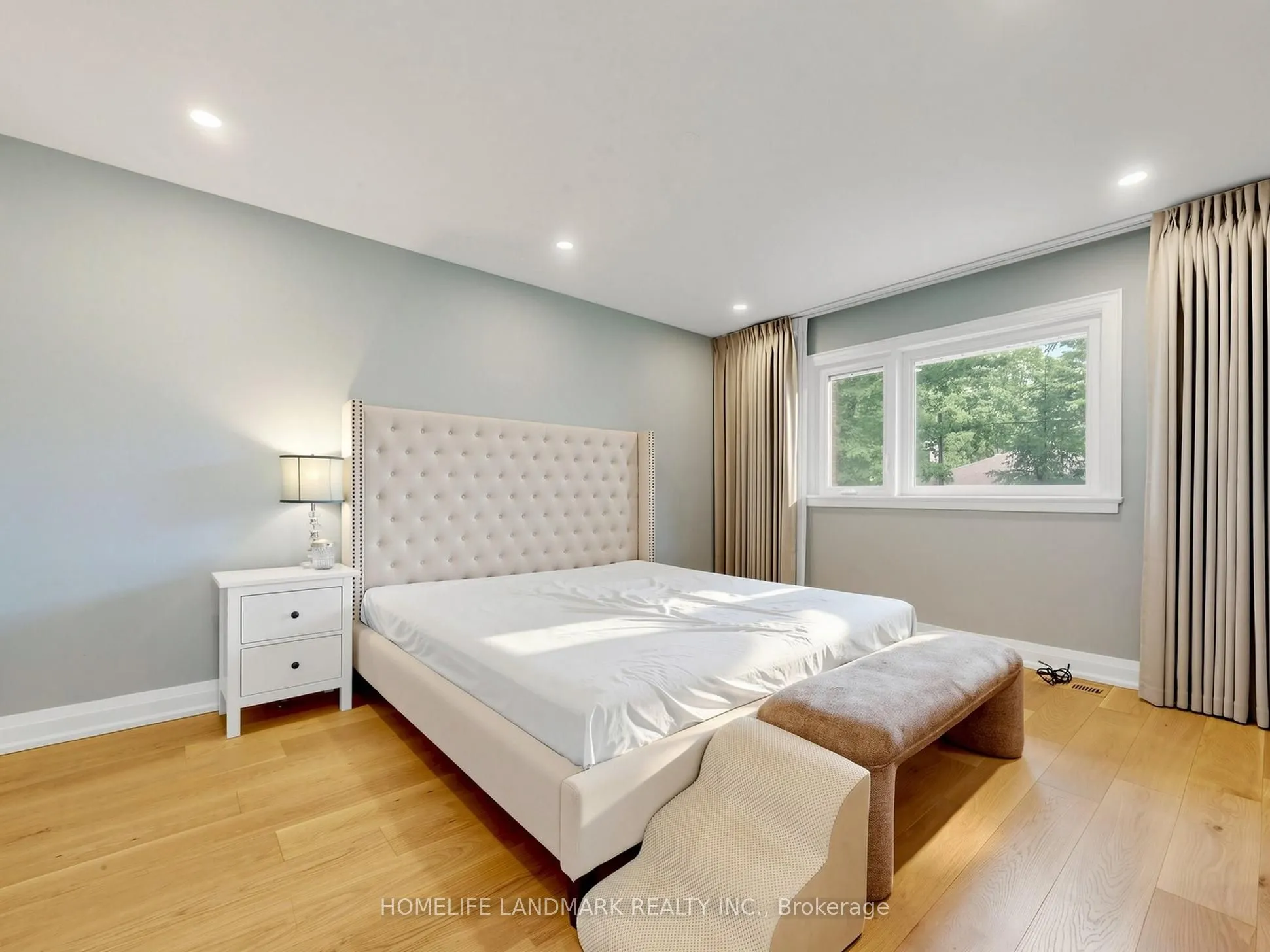 3275 Credit Heights Drive