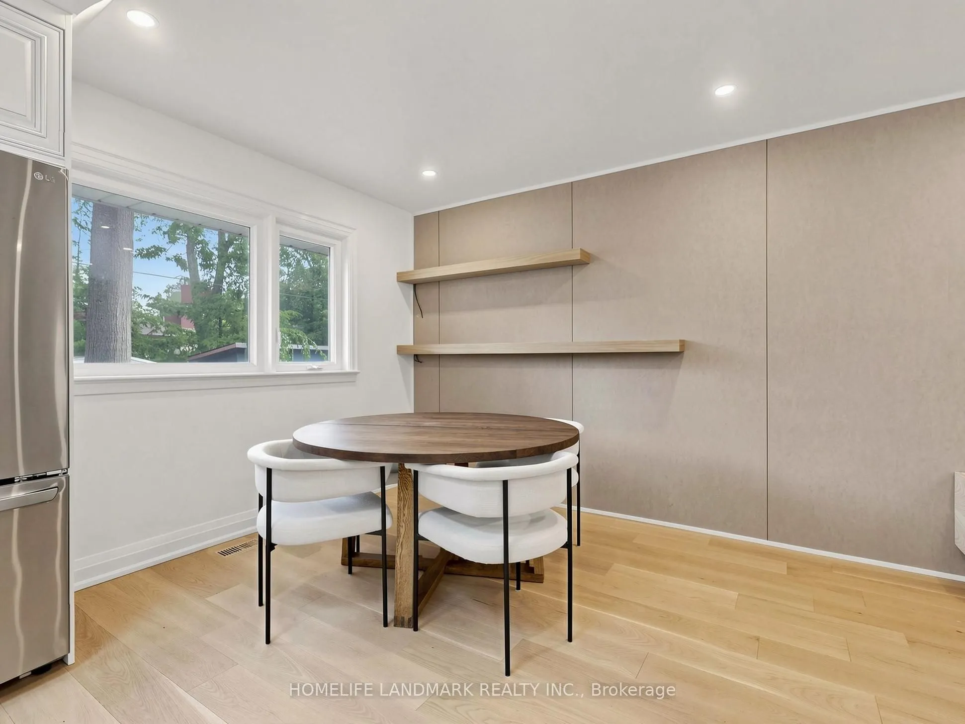 3275 Credit Heights Drive
