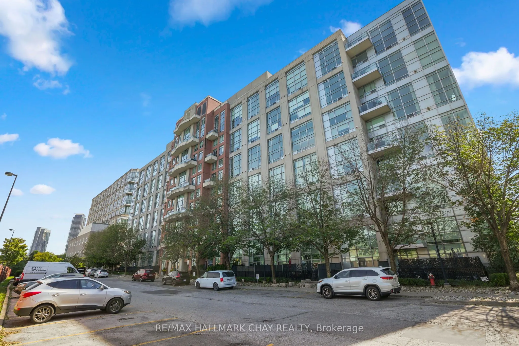 200 Manitoba Street #307