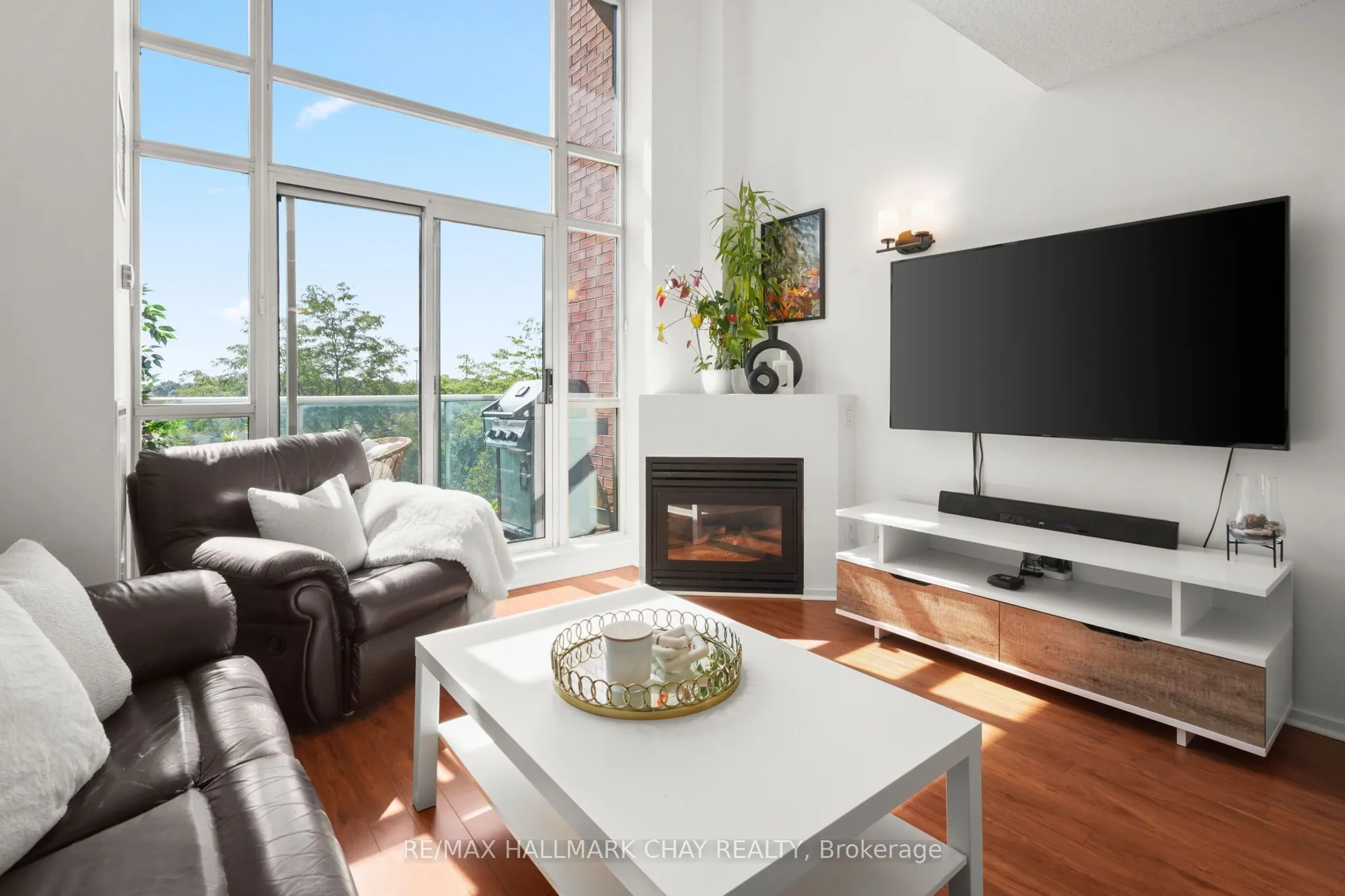200 Manitoba Street #307