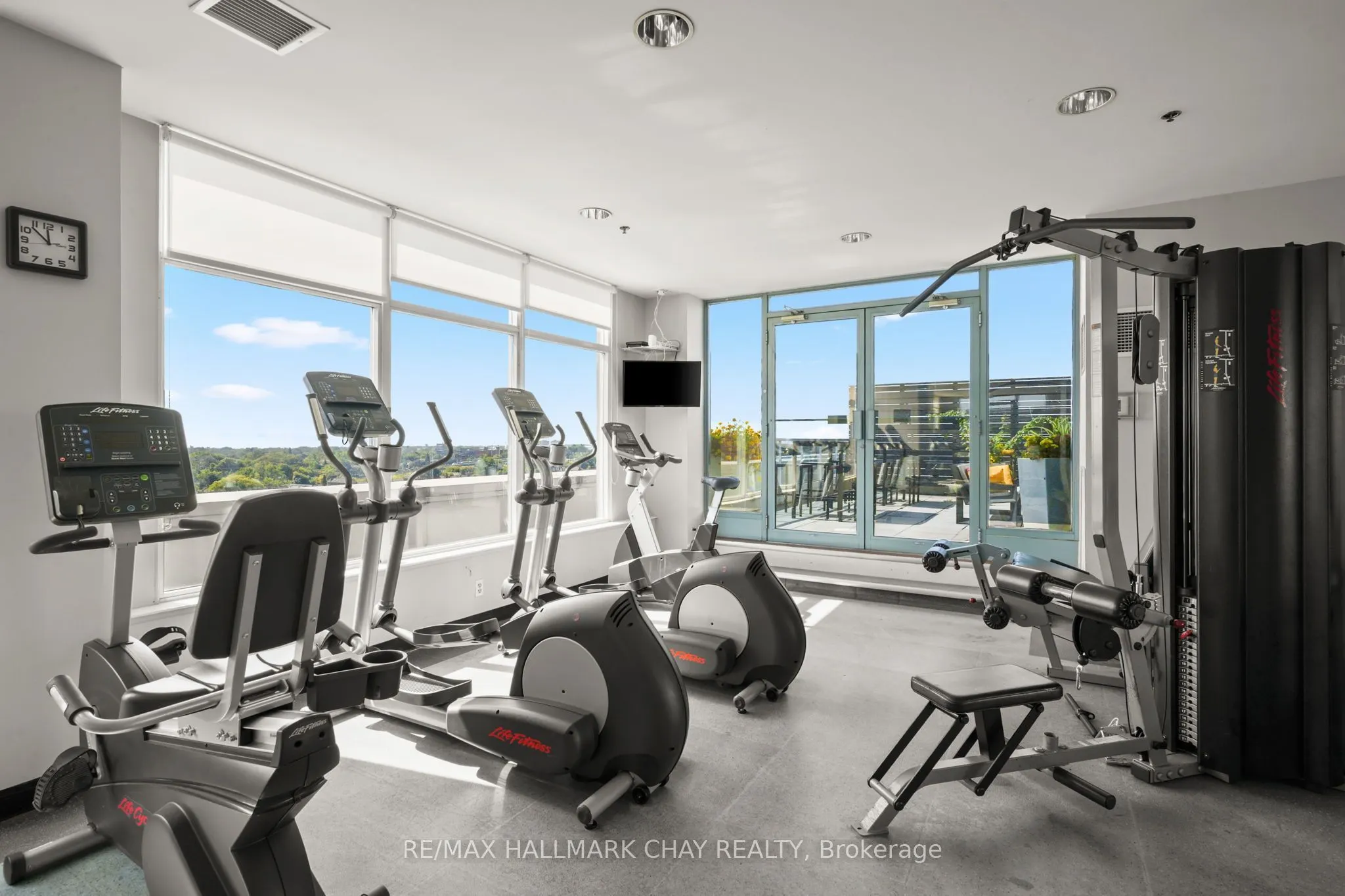 200 Manitoba Street #307
