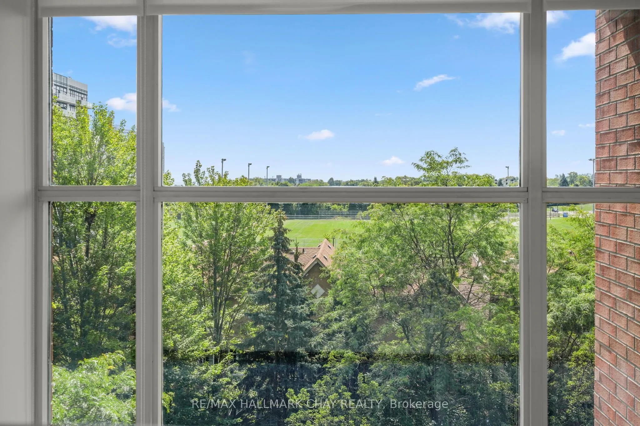 200 Manitoba Street #307
