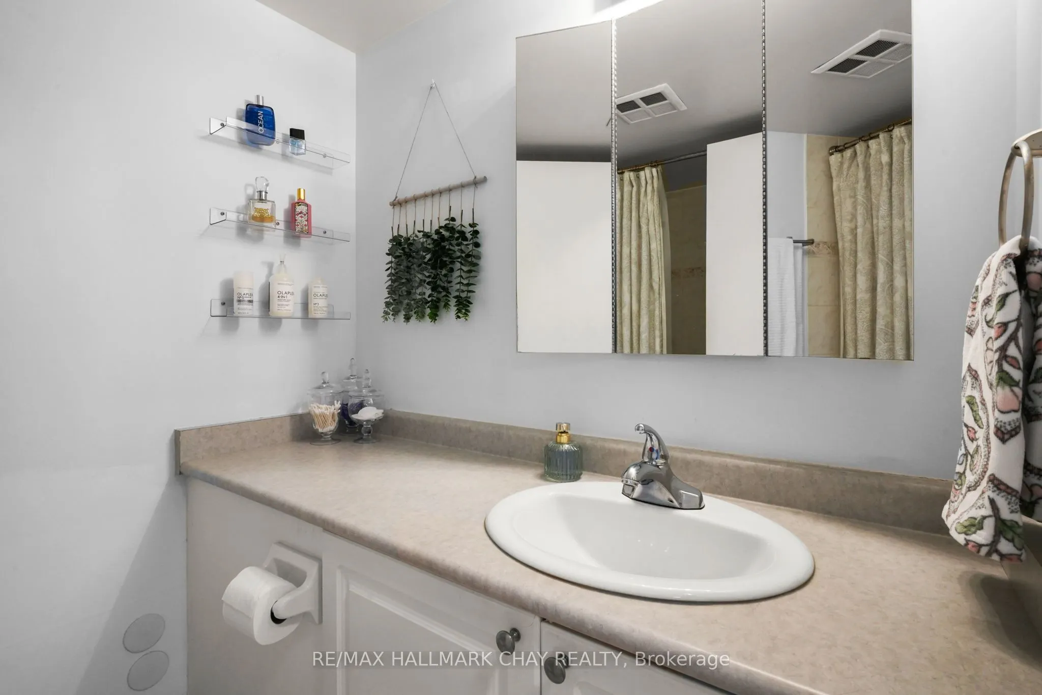 200 Manitoba Street #307