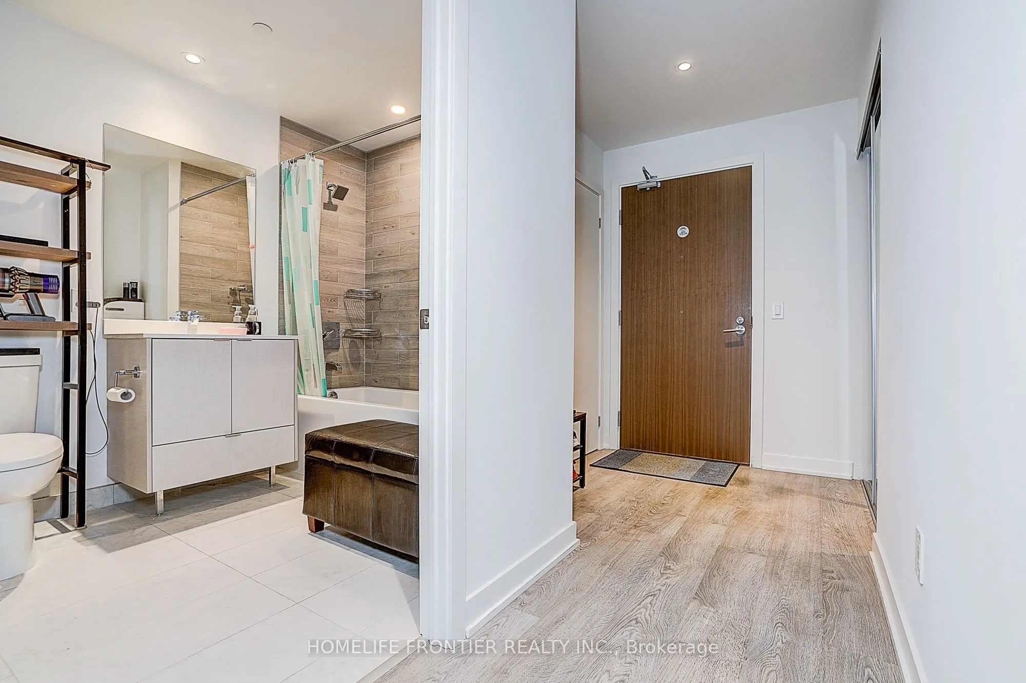 1928 Lakeshore Boulevard W #2005