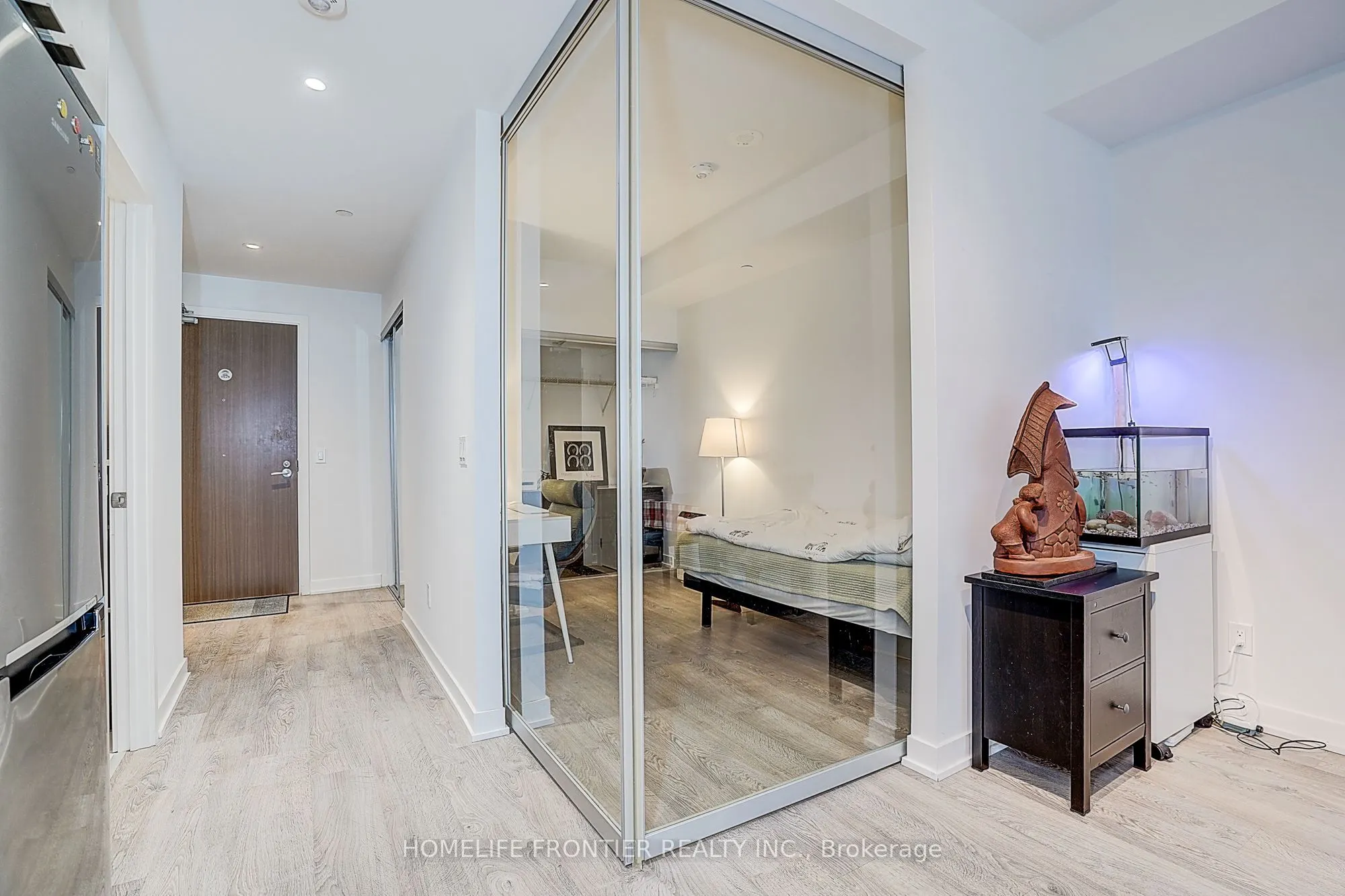1928 Lakeshore Boulevard W #2005