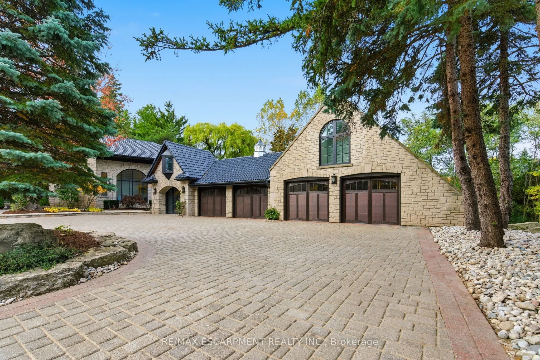 3320 Guelph Line