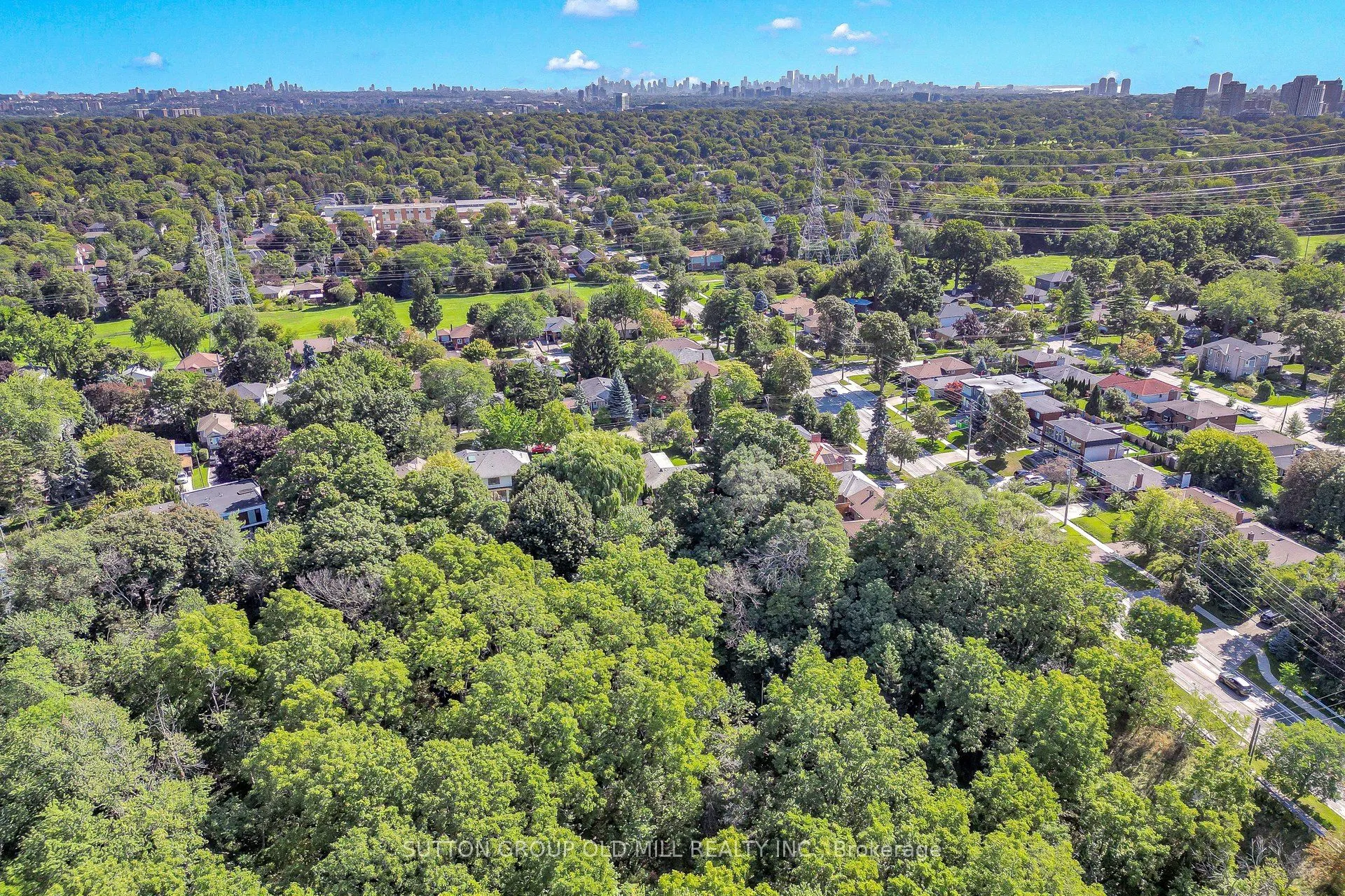 4 Ravenscrest Drive