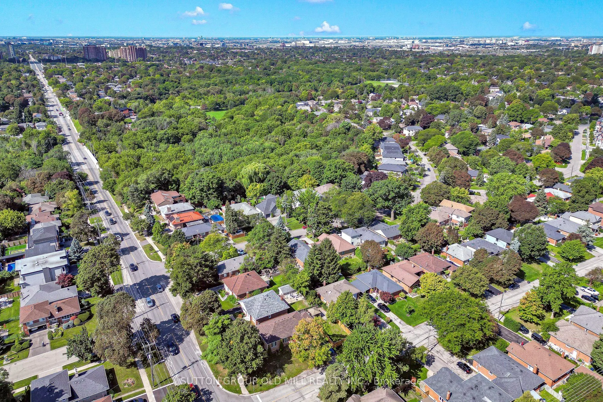 4 Ravenscrest Drive