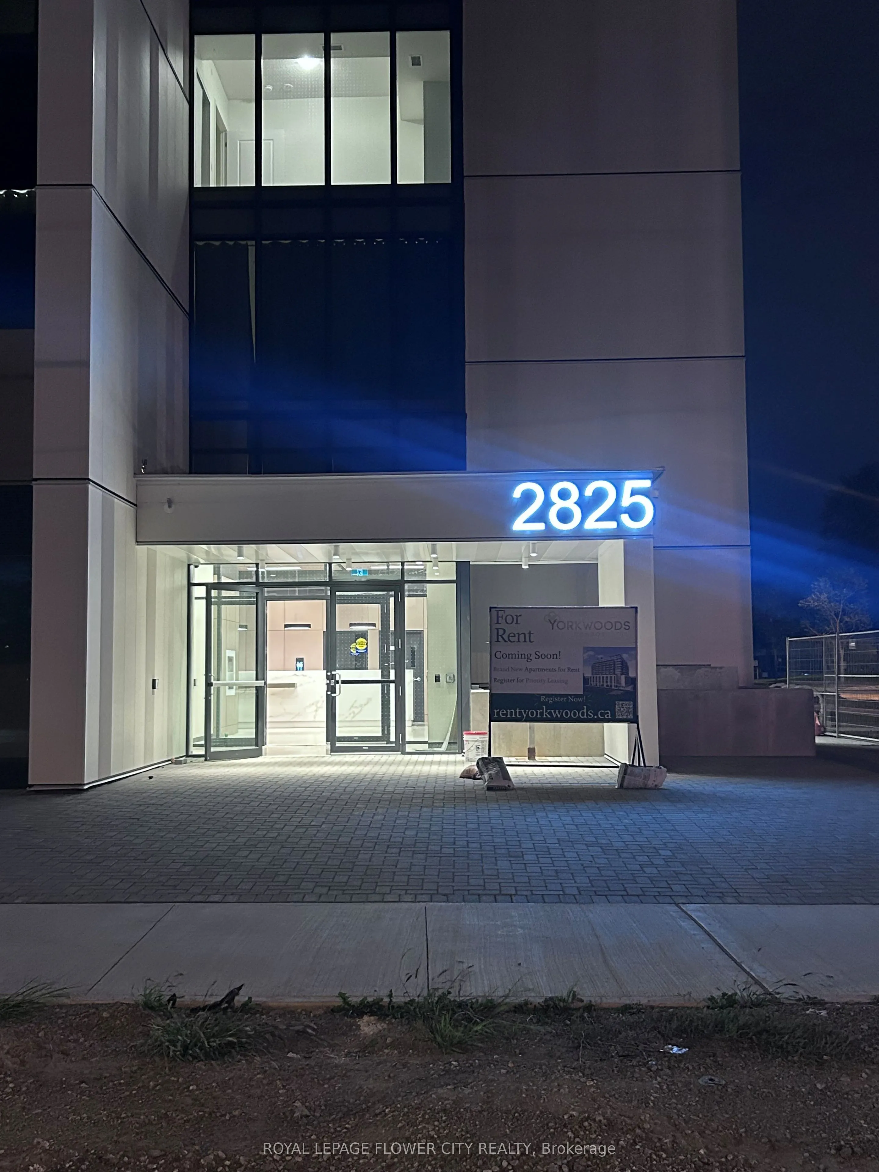 2825 Jane Street #1006