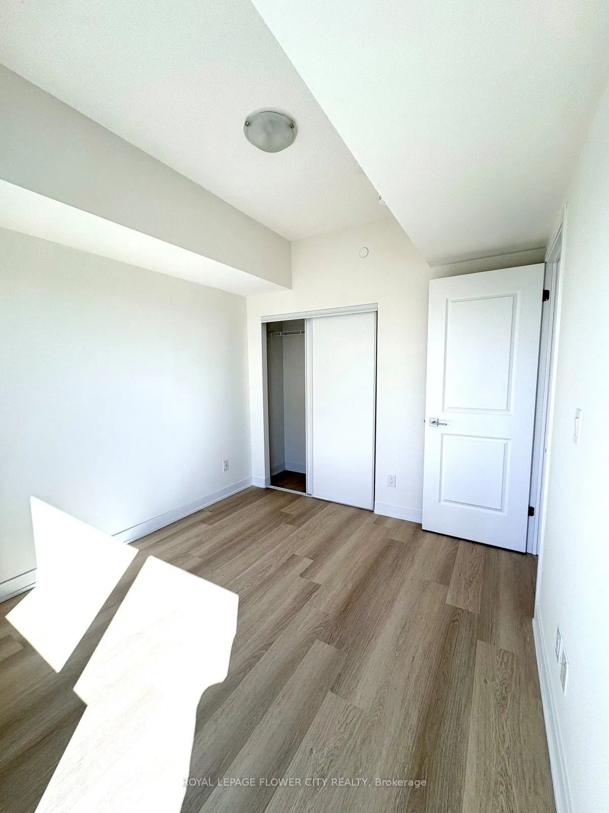 2825 Jane Street #1006