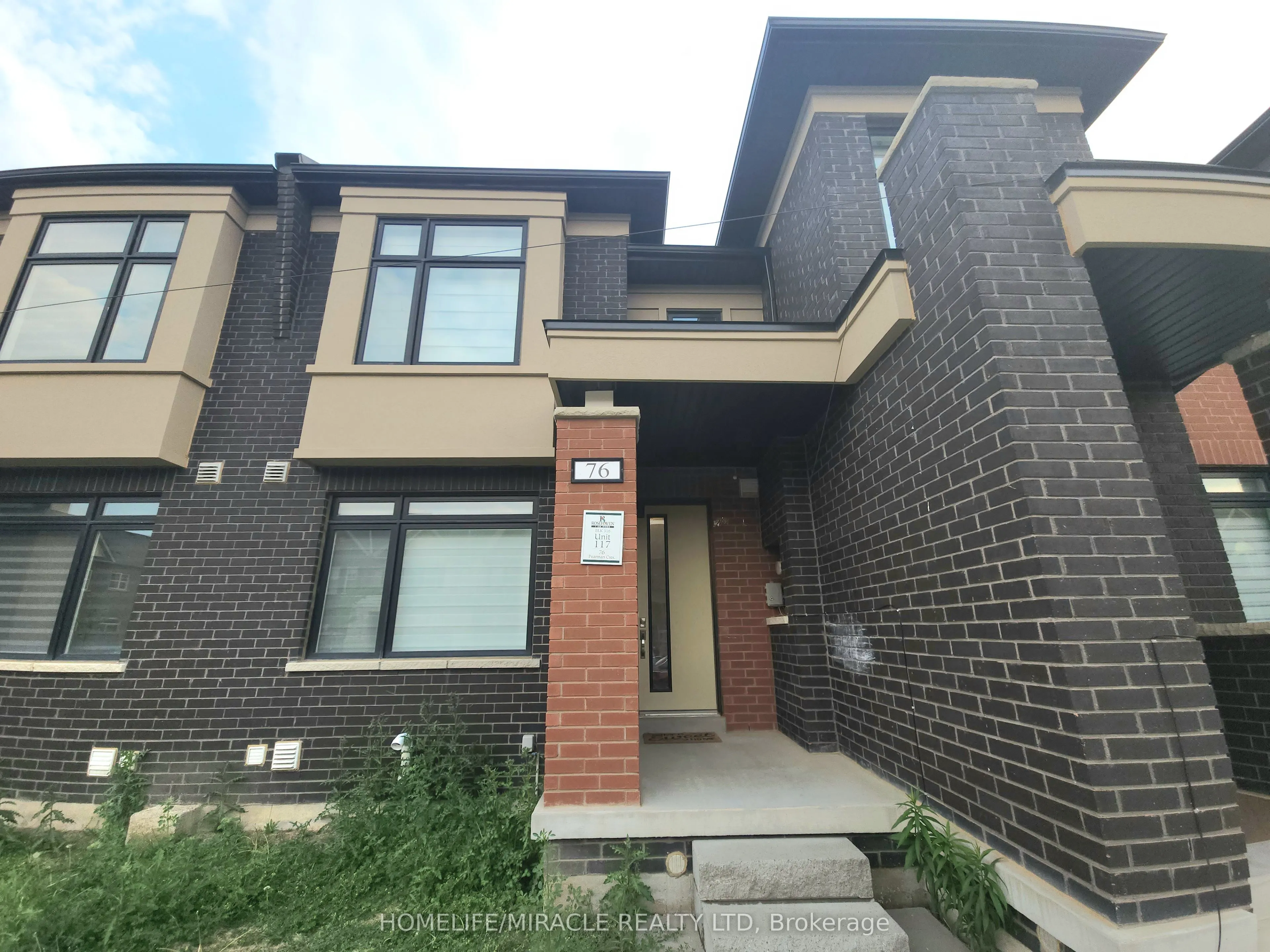 76 Pearman Crescent