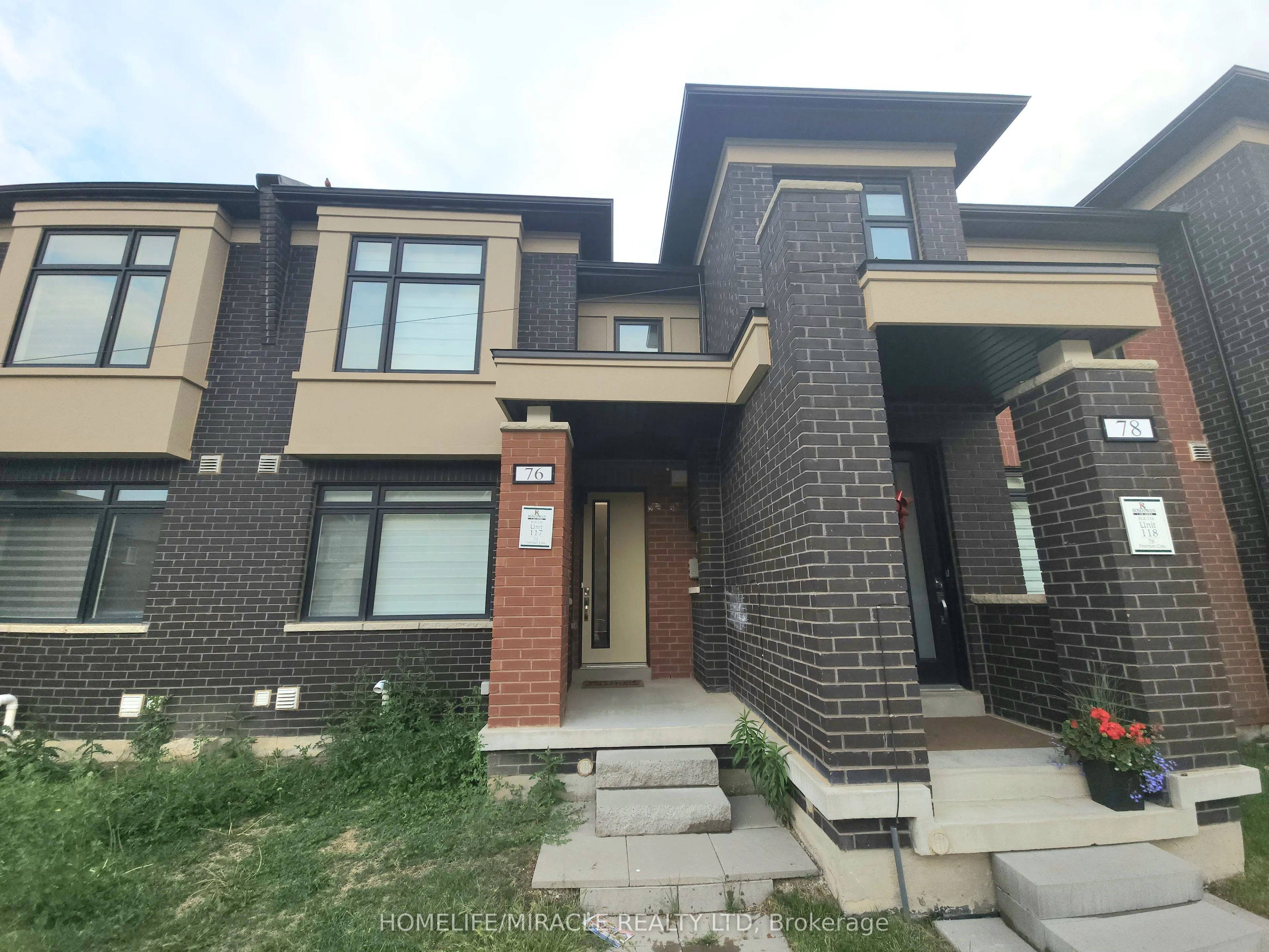 76 Pearman Crescent