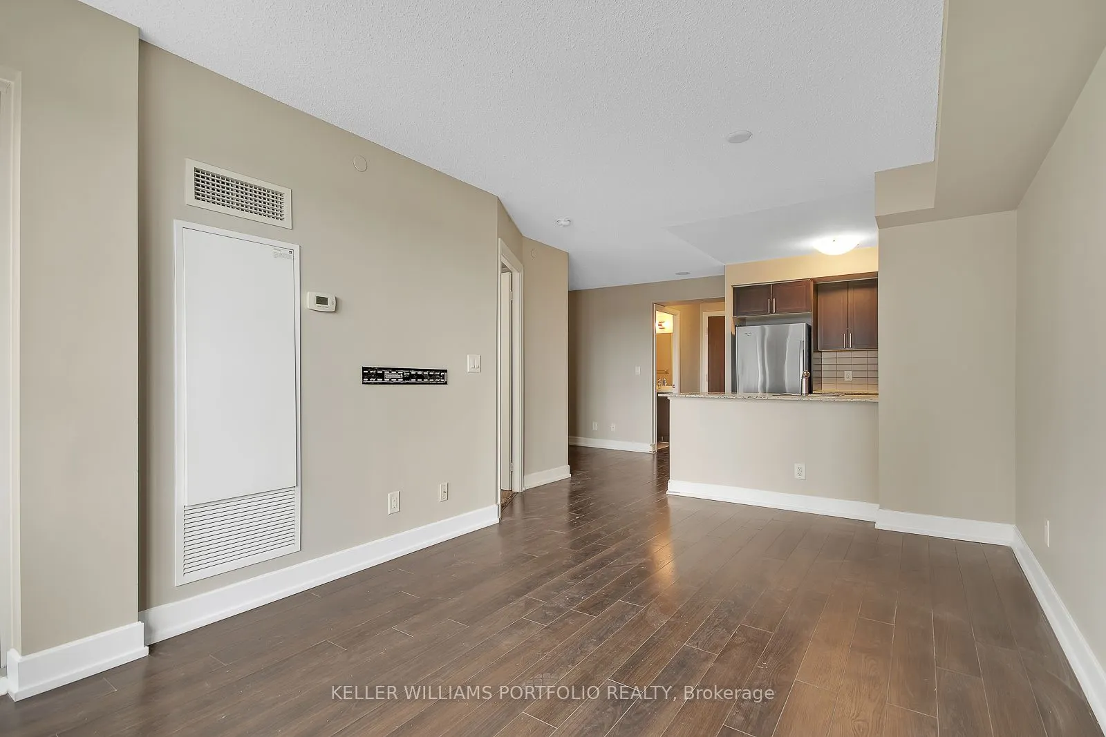 6 Eva Road #509