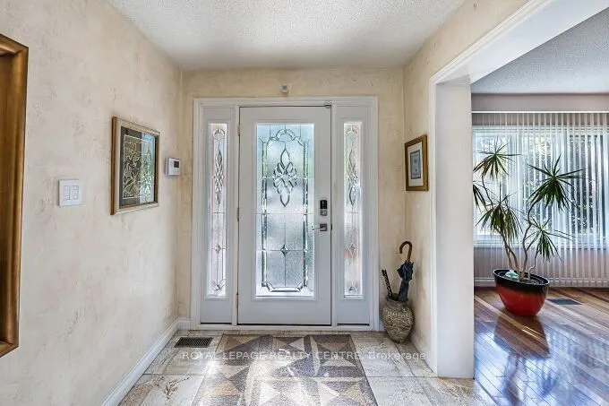 671 Louis Drive