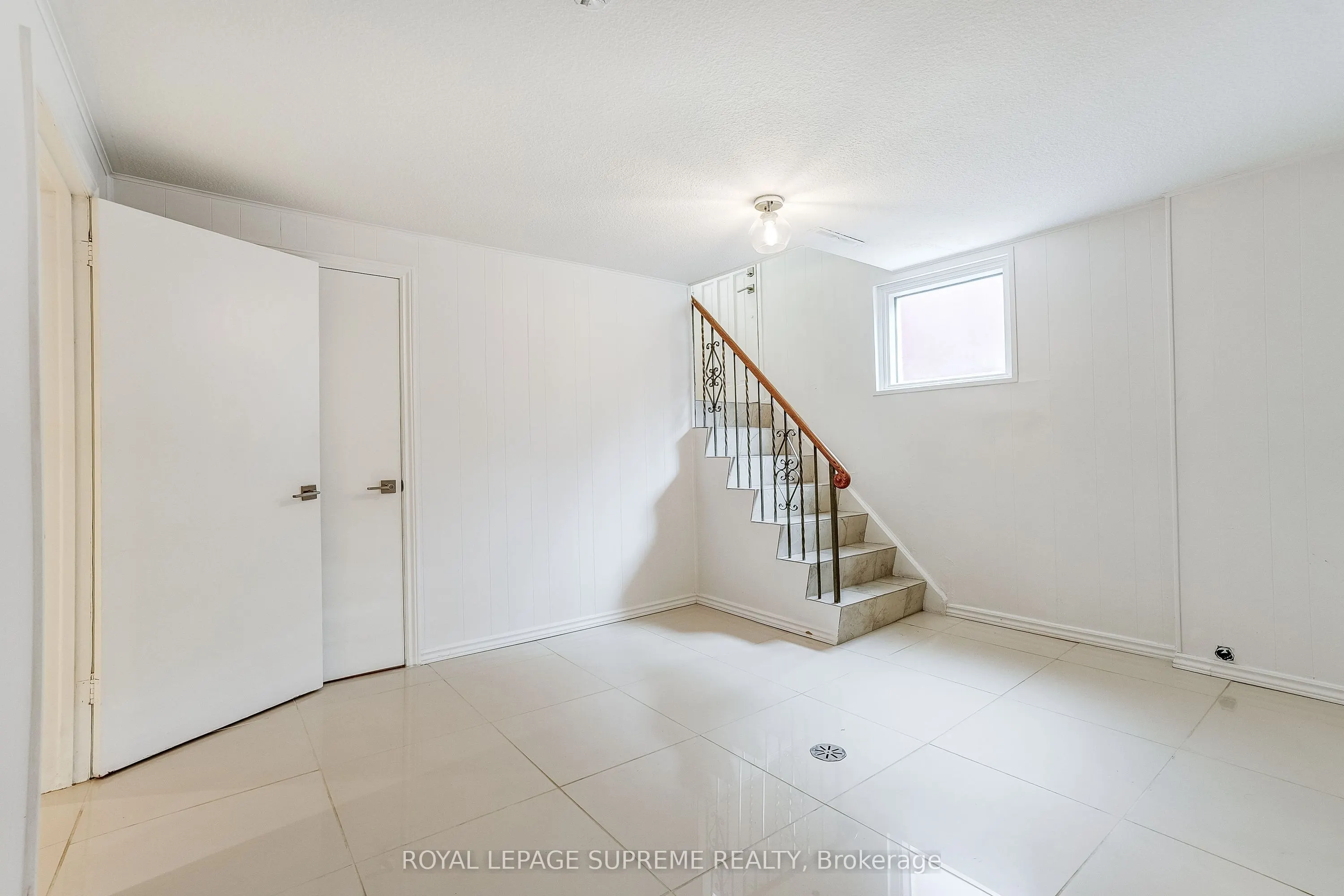 100 Summitcrest Drive