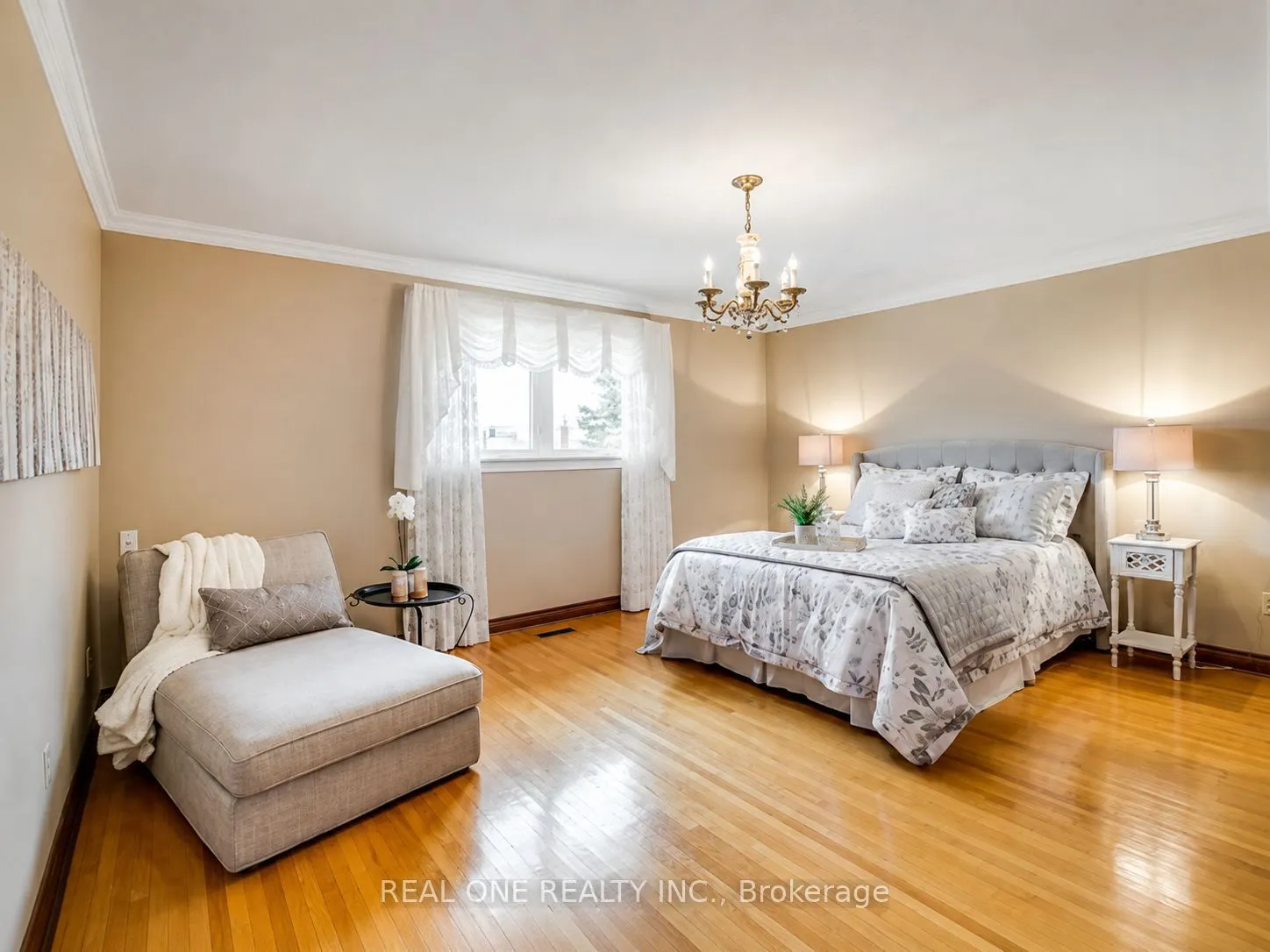 2531 Cynara Road #Upper
