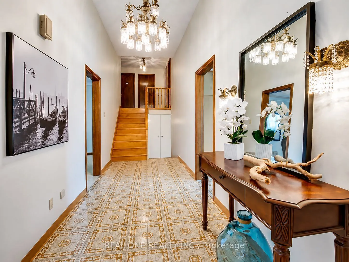 2531 Cynara Road #Upper