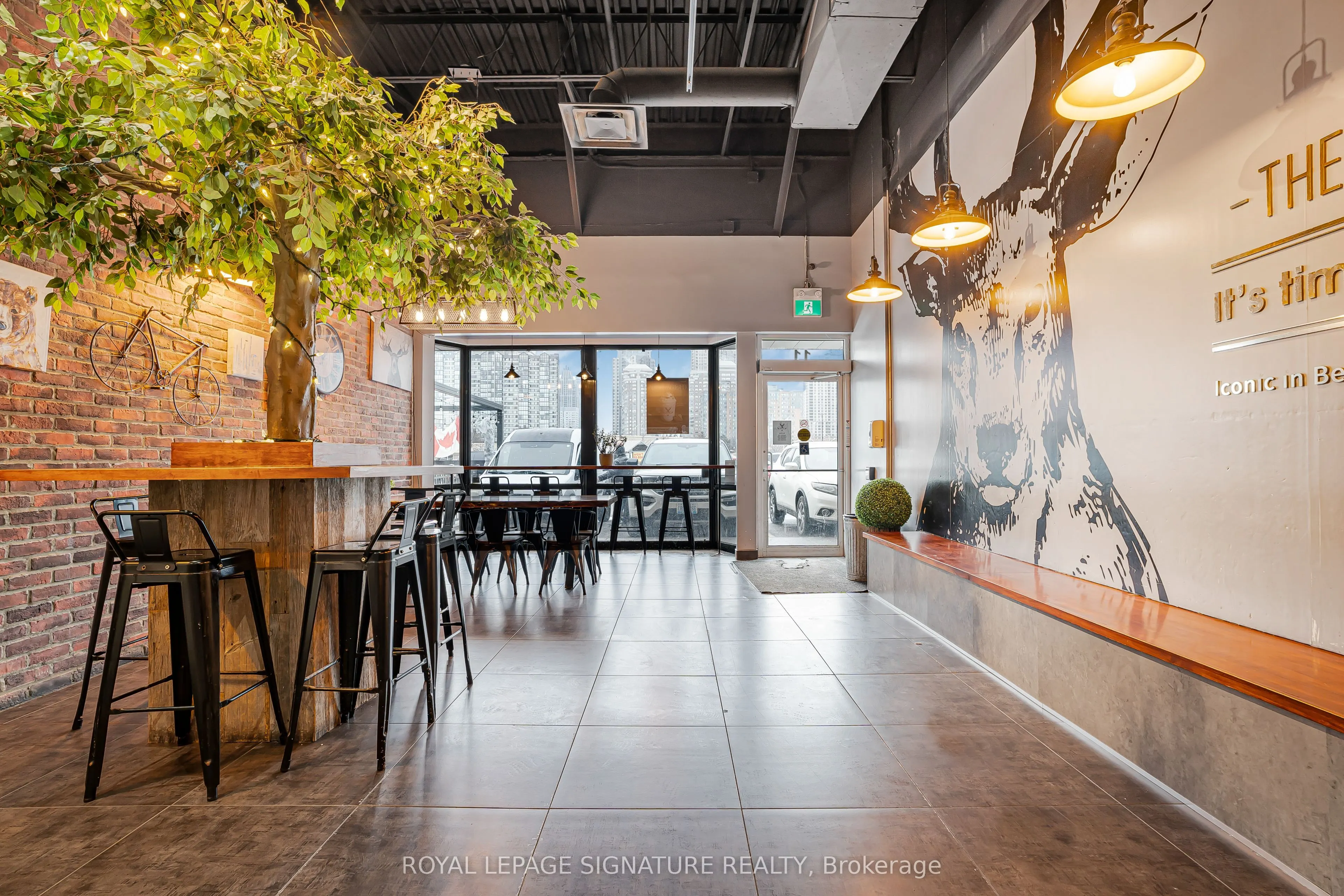 325 Central Parkway W #11