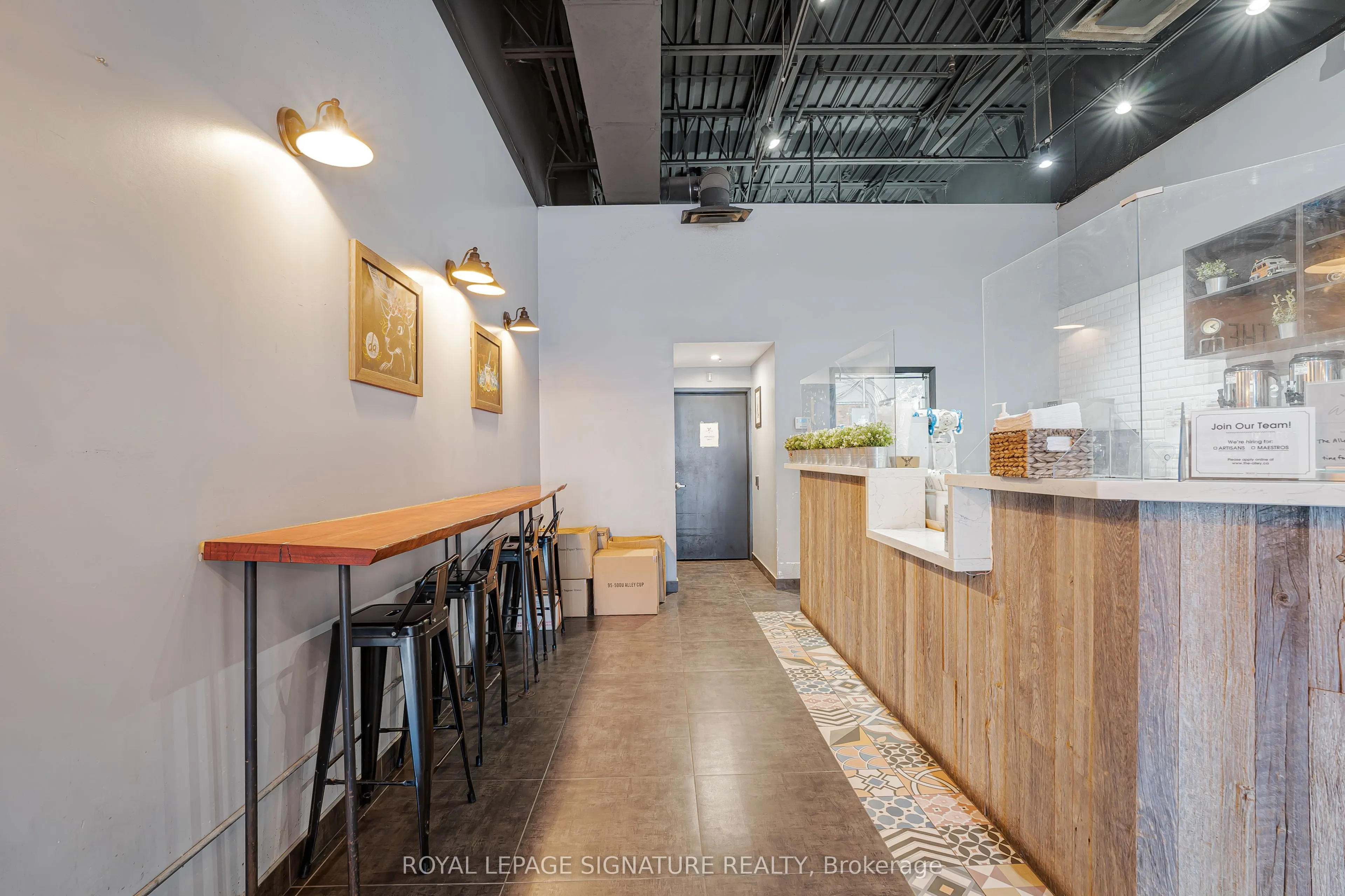 325 Central Parkway W #11