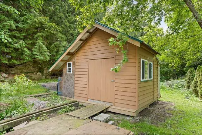 19 Old Pavillion Road