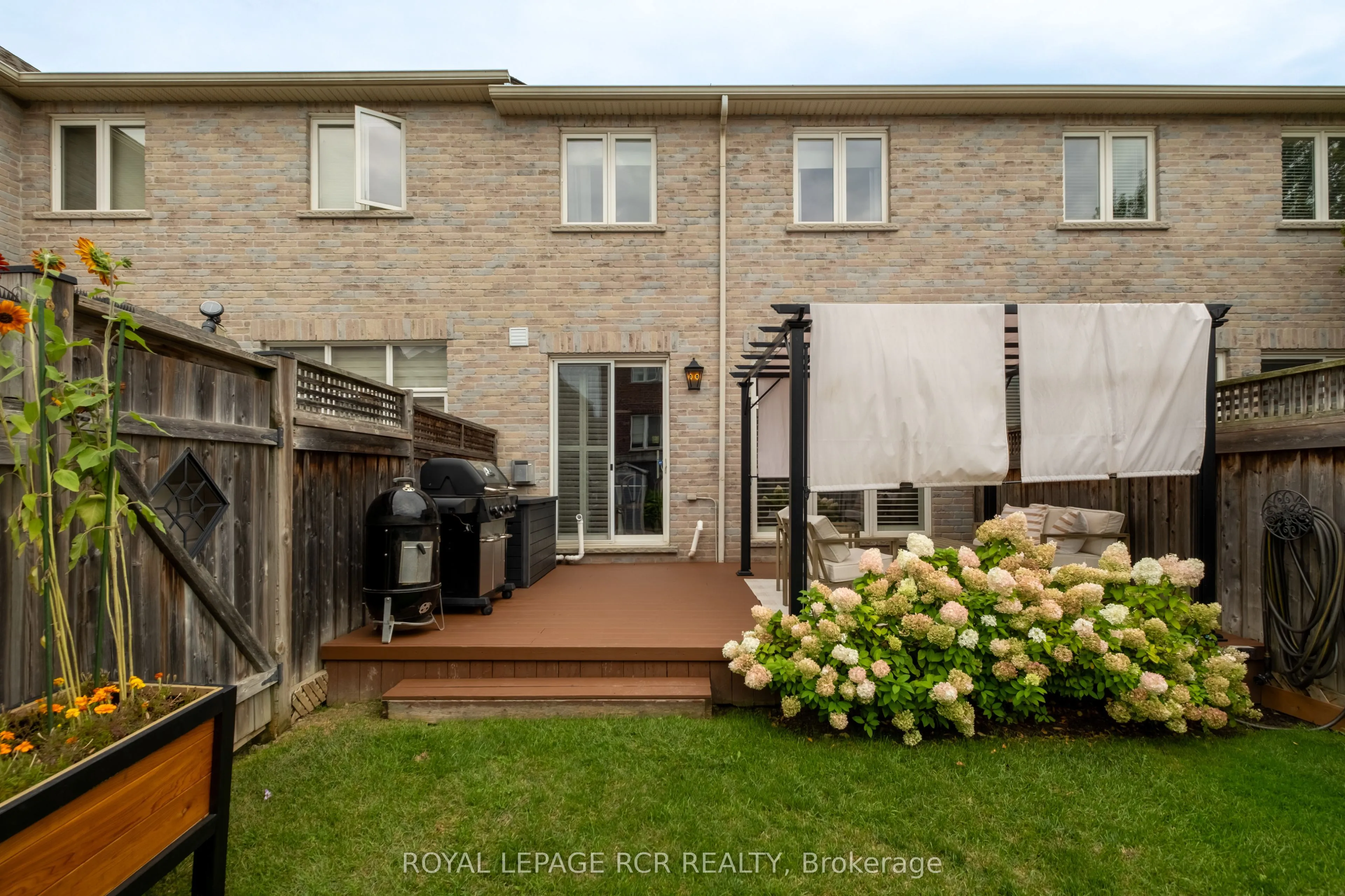 18 Cedarcrest Street