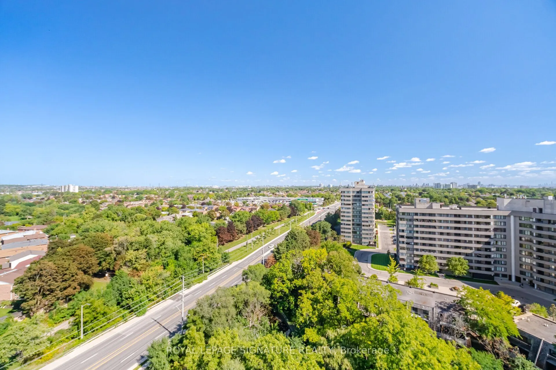 204 Burnhamthorpe Road E #1309