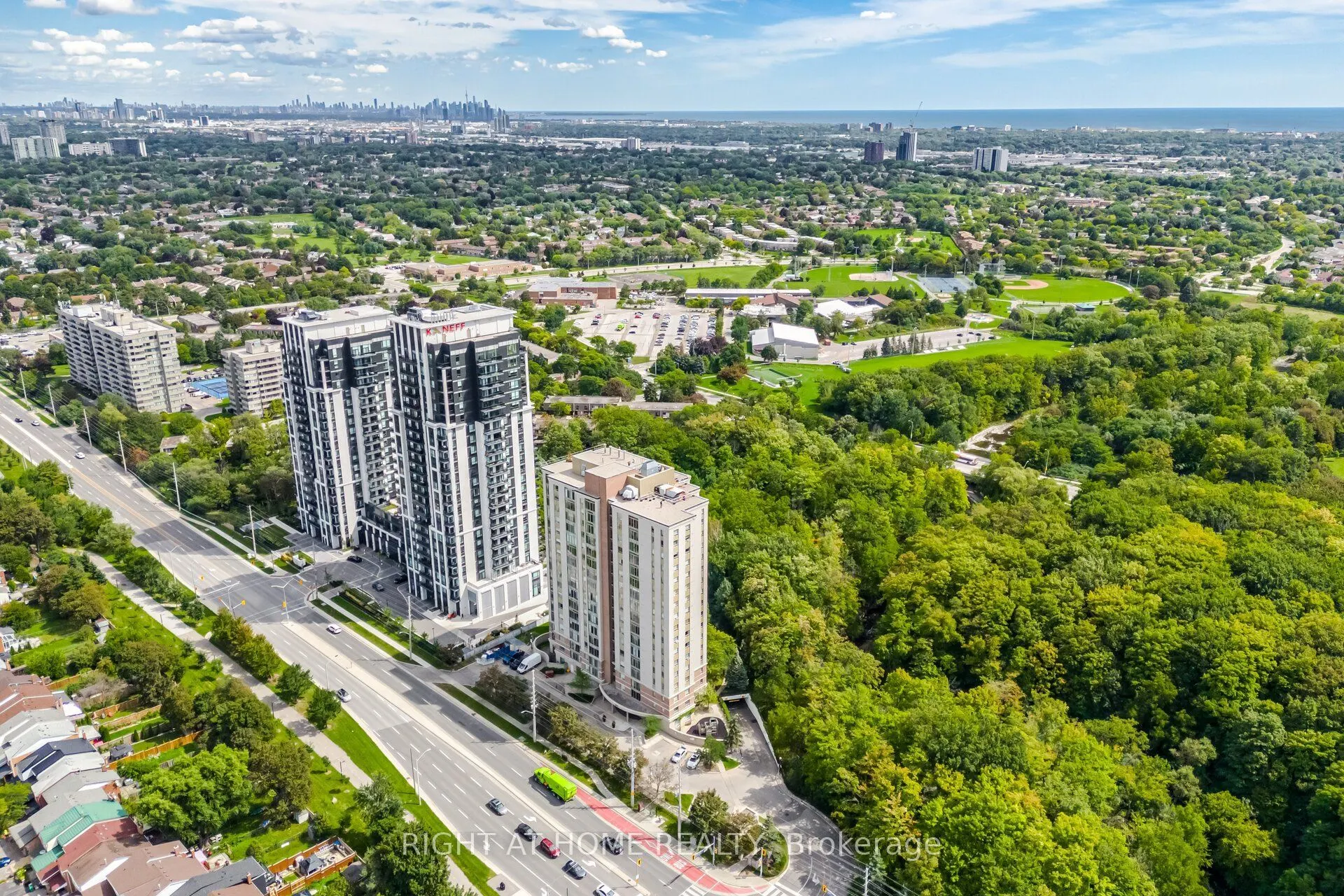 200 BURNHAMTHORPE Road E #1106