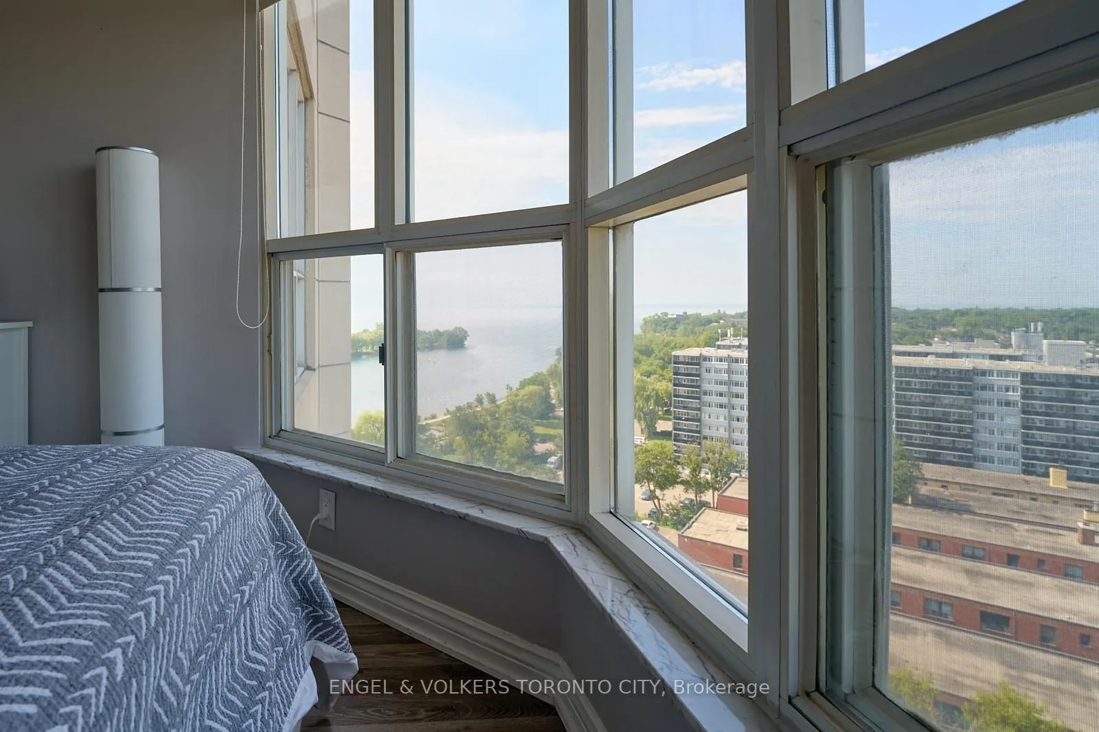 2285 Lake Shore Boulevard W #1204