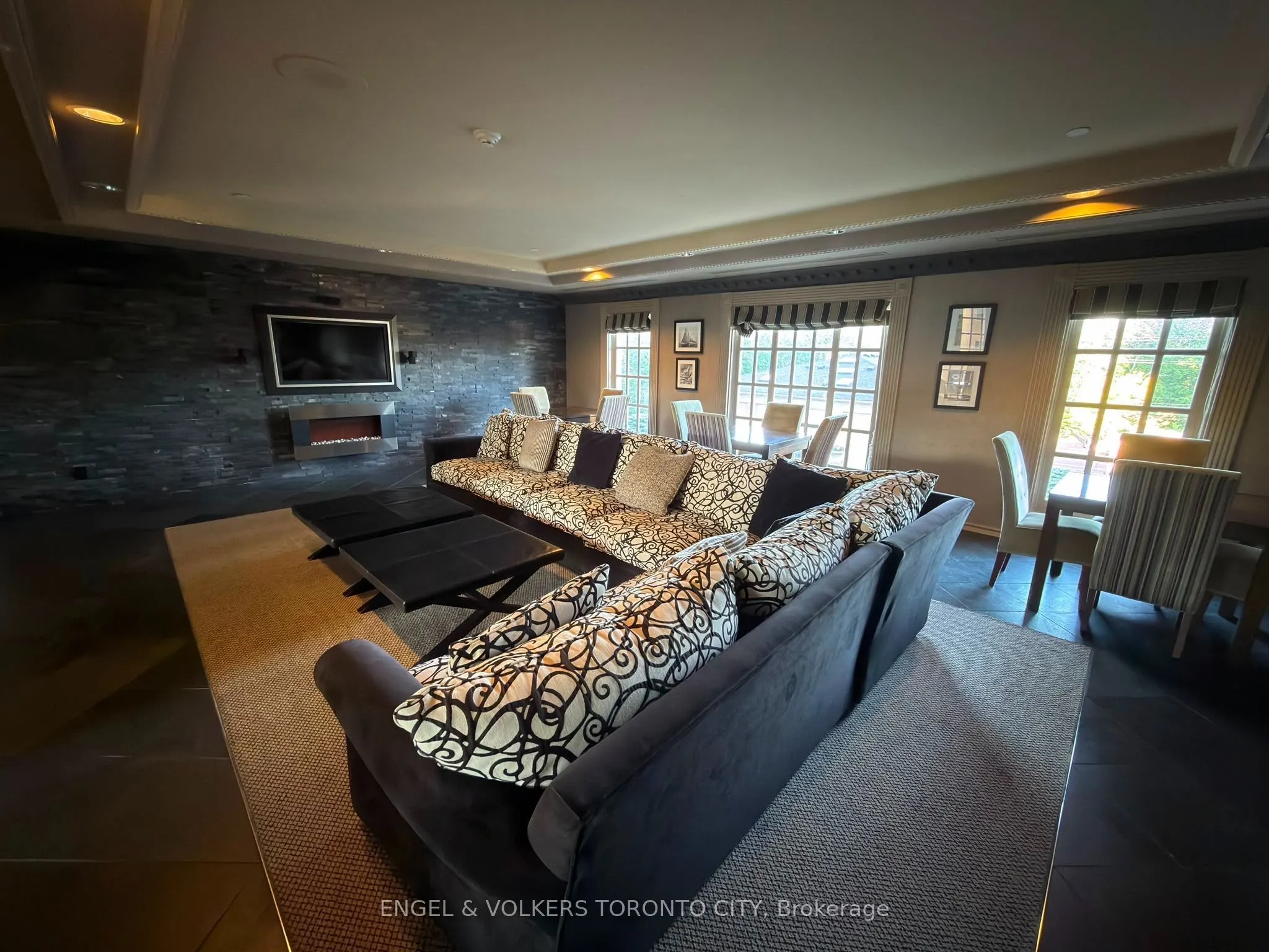2285 Lake Shore Boulevard W #1204
