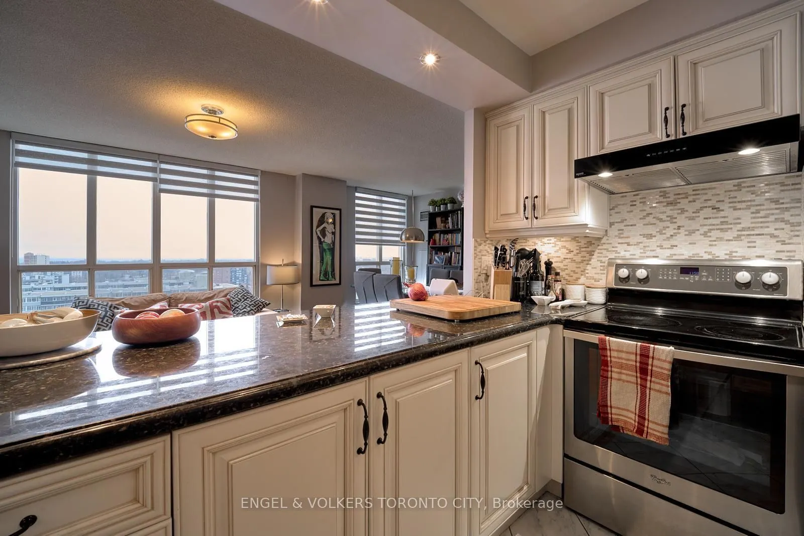 2285 Lake Shore Boulevard W #1204
