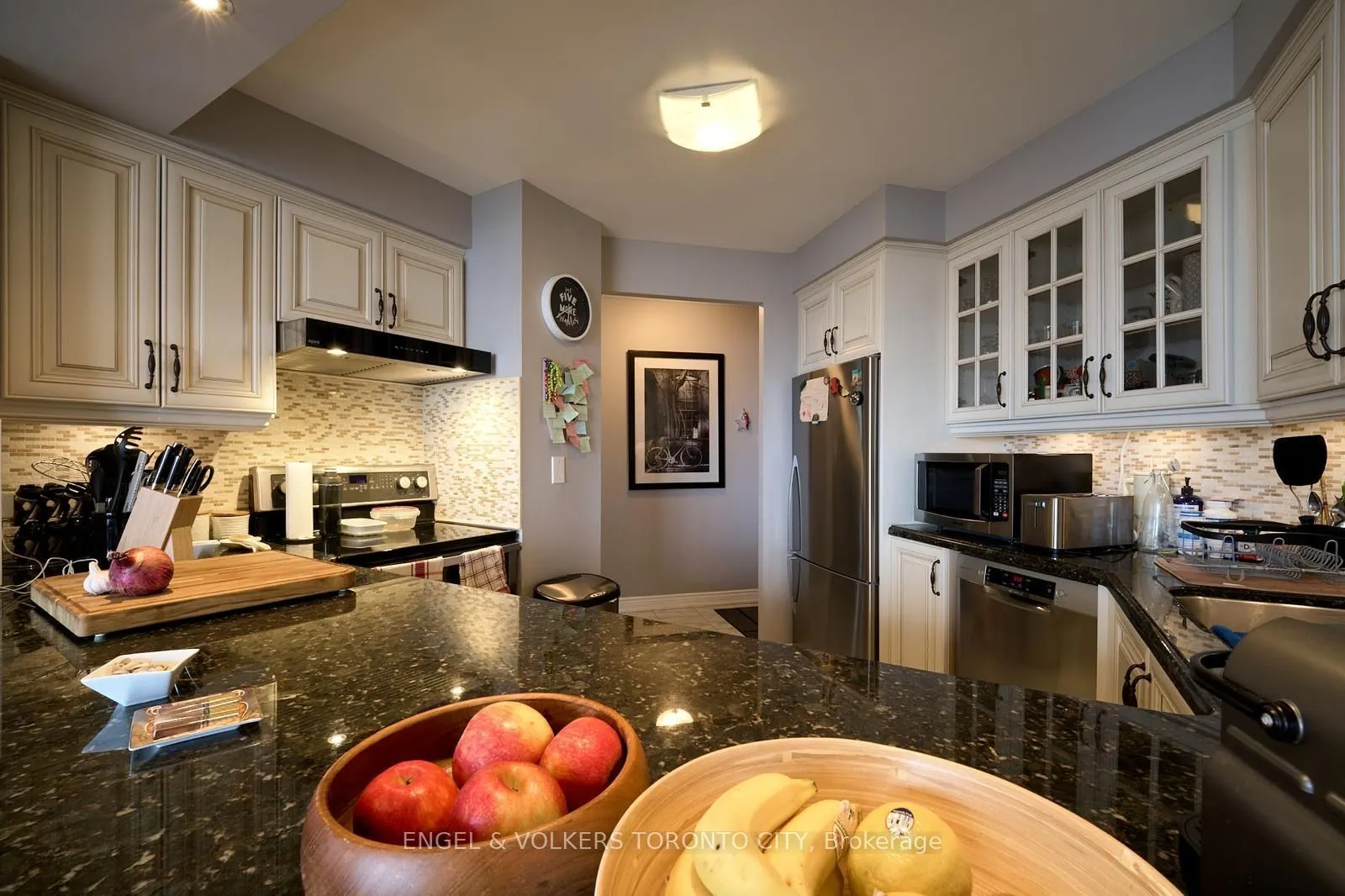 2285 Lake Shore Boulevard W #1204