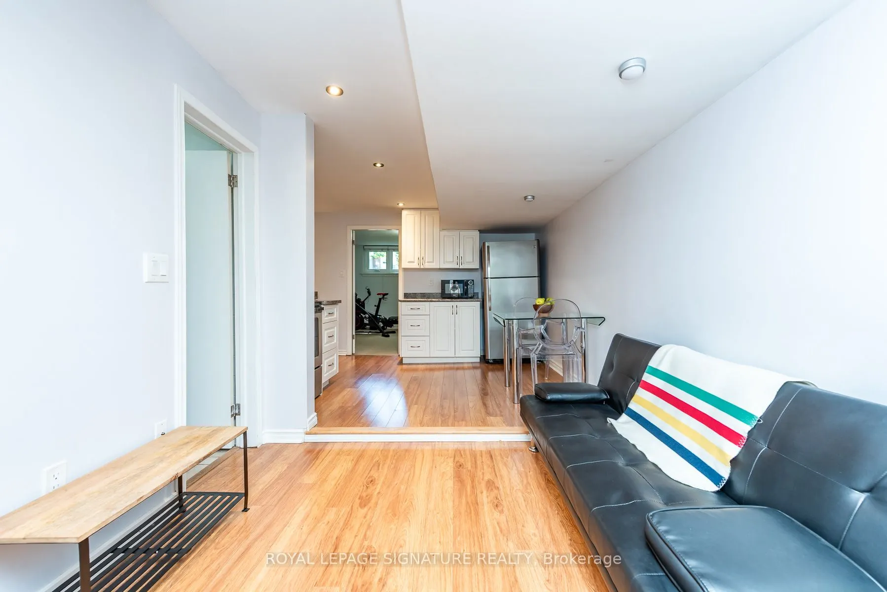 48 McRoberts Avenue