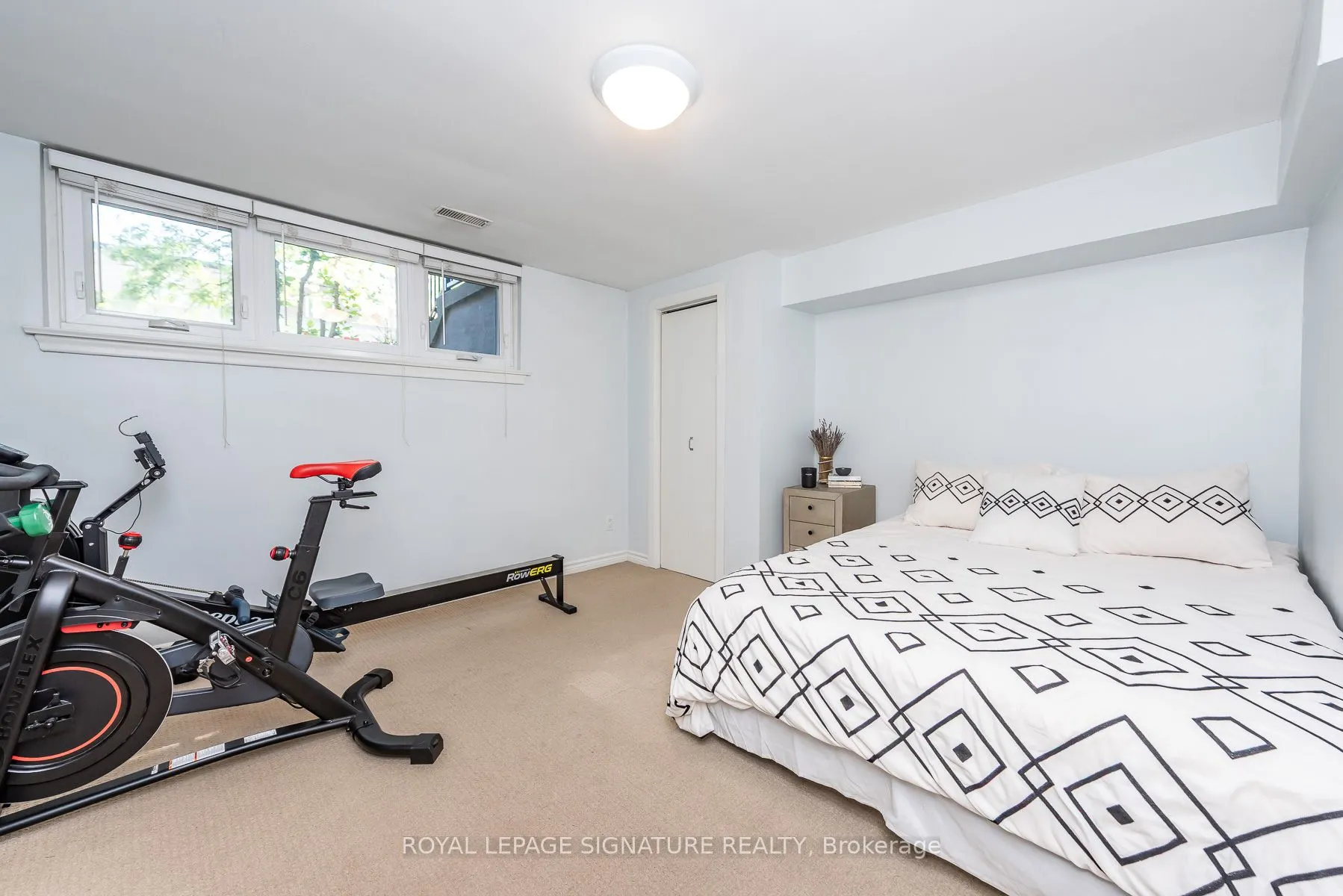 48 McRoberts Avenue