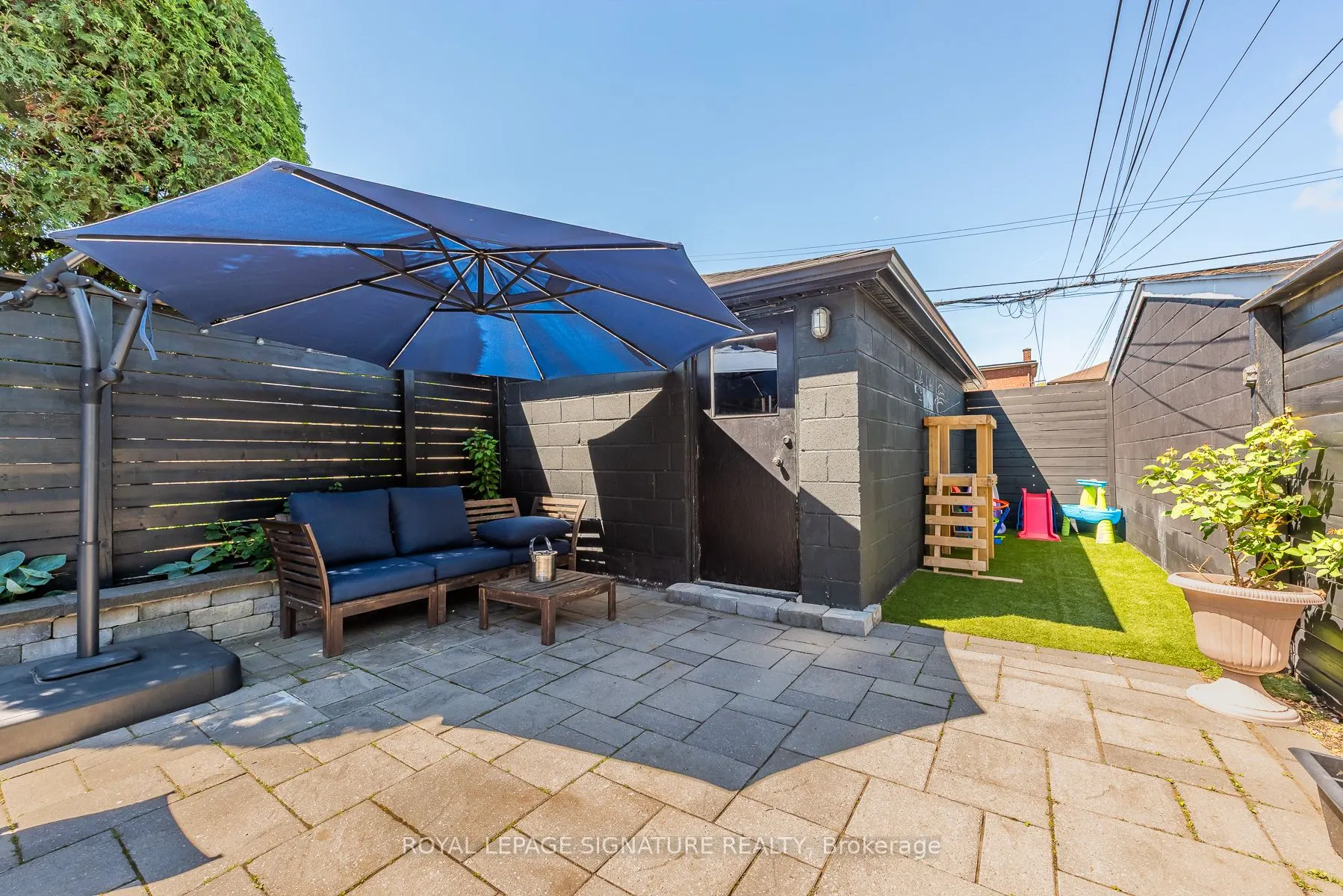 48 McRoberts Avenue