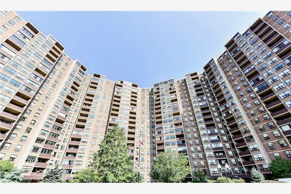 716 The West Mall #1208