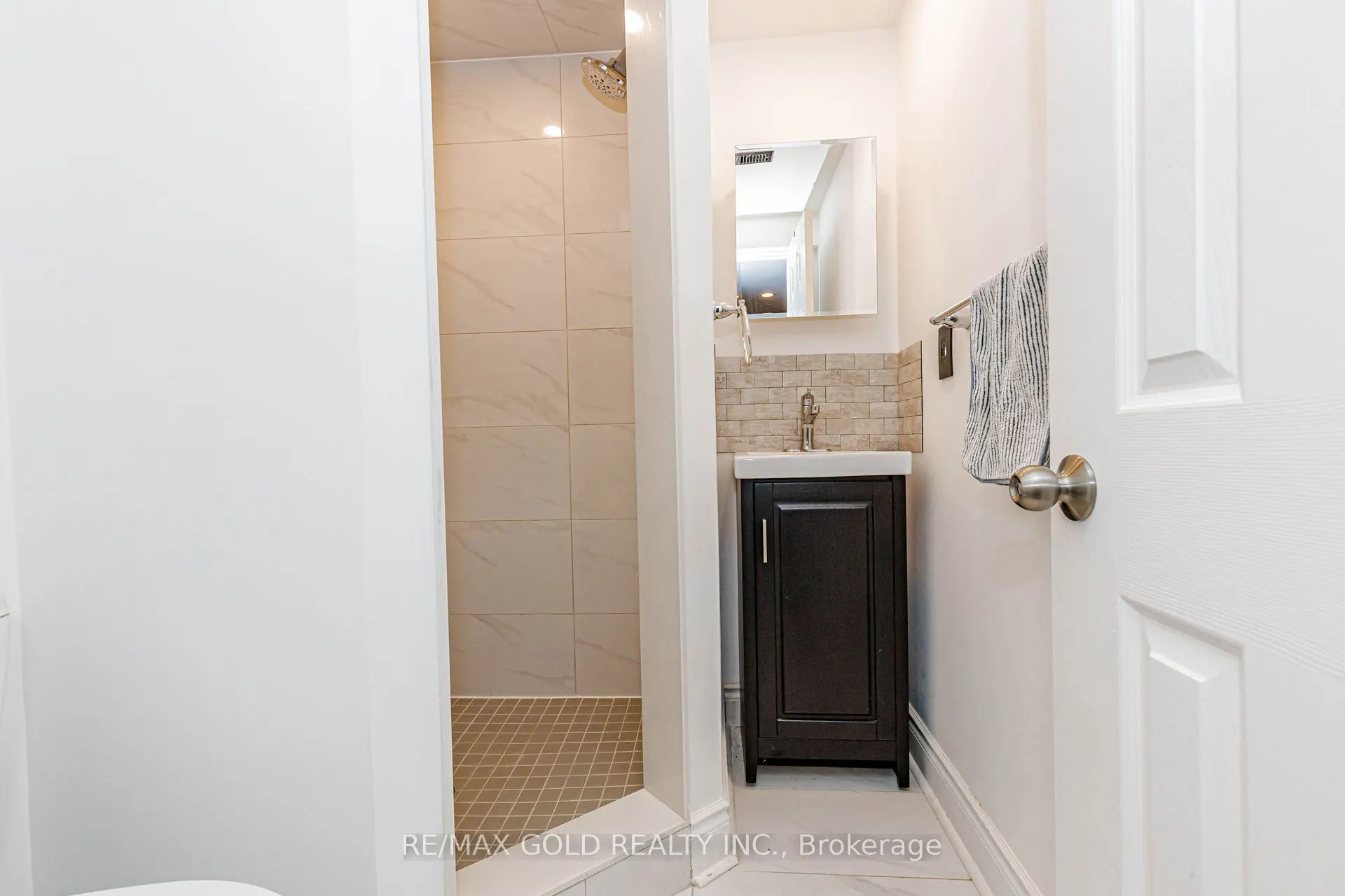 44 Deloraine Drive
