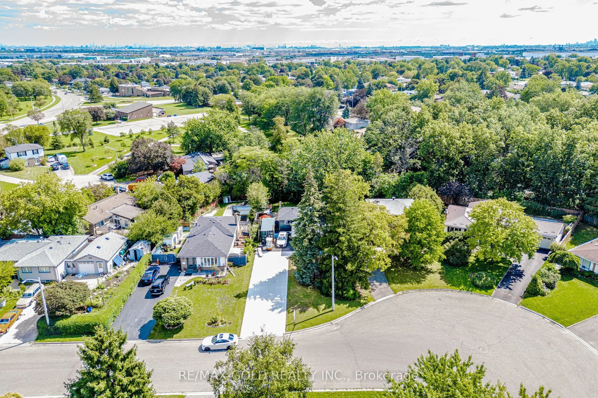 44 Deloraine Drive