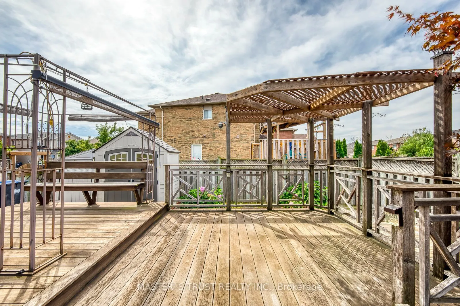 797 Khan Crescent