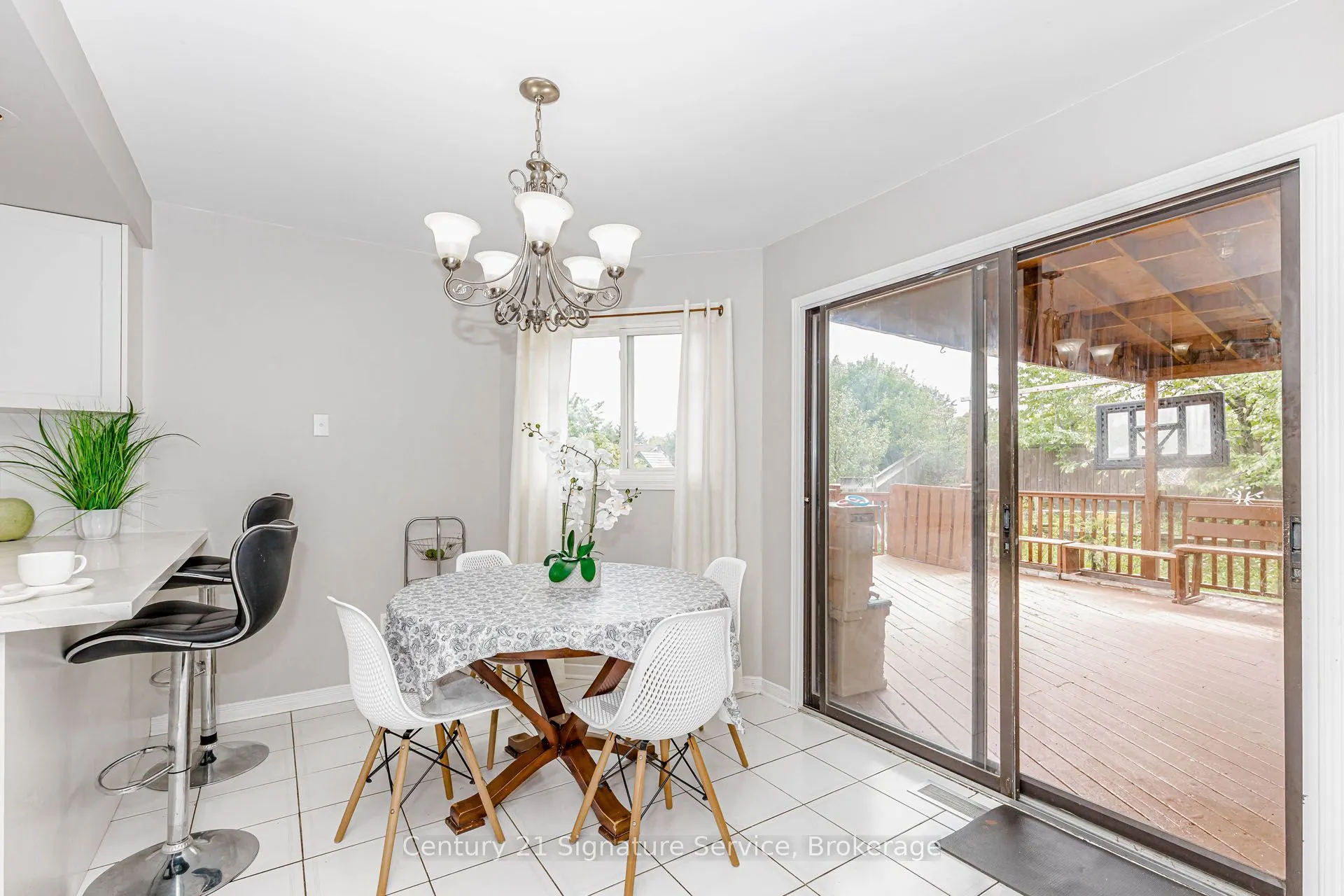 22 Merganser Crescent
